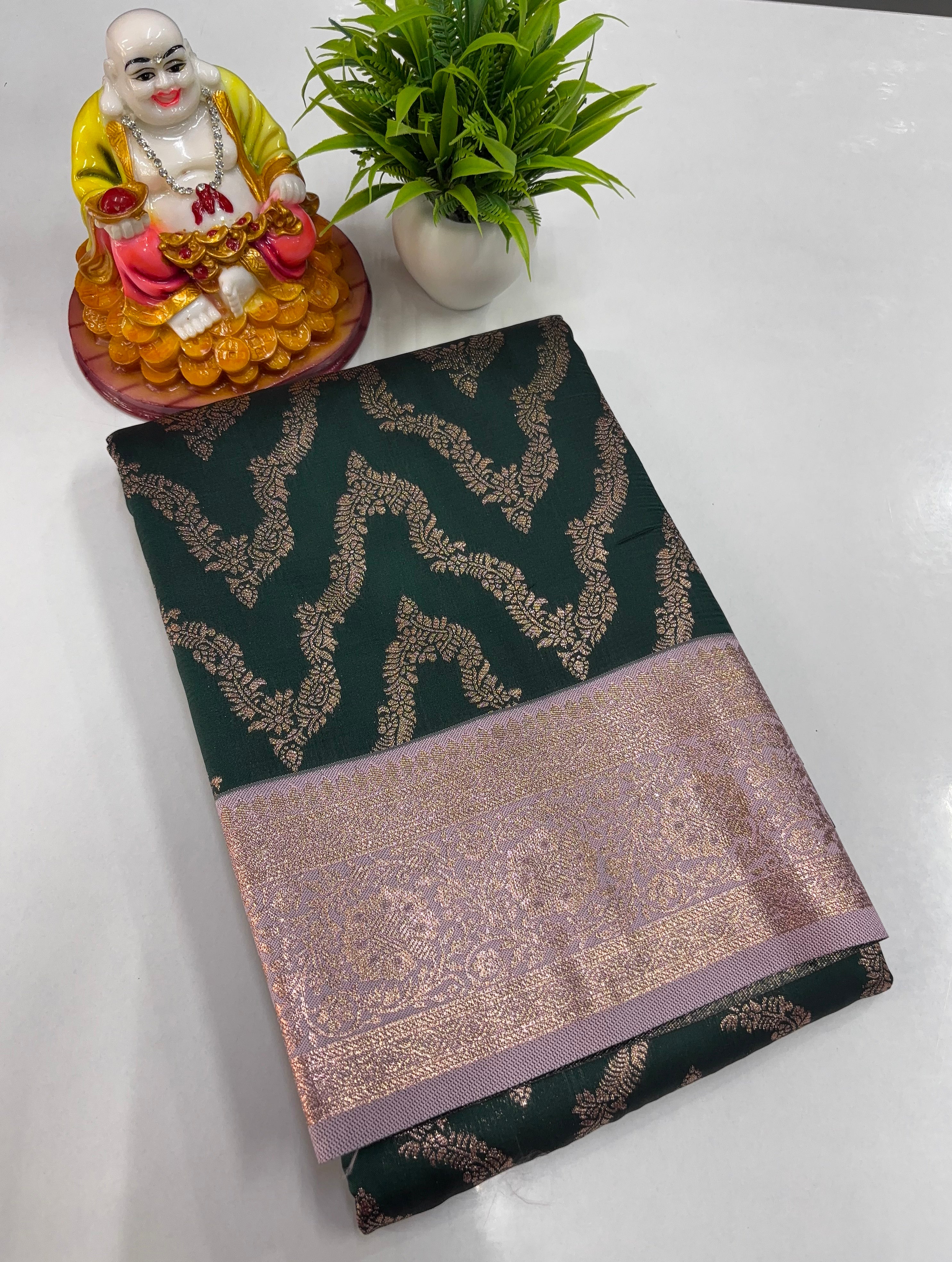 Elegant Saree with Necklace Design & Rich Shiny Pallu | Padmavathi Silks and Sarees
