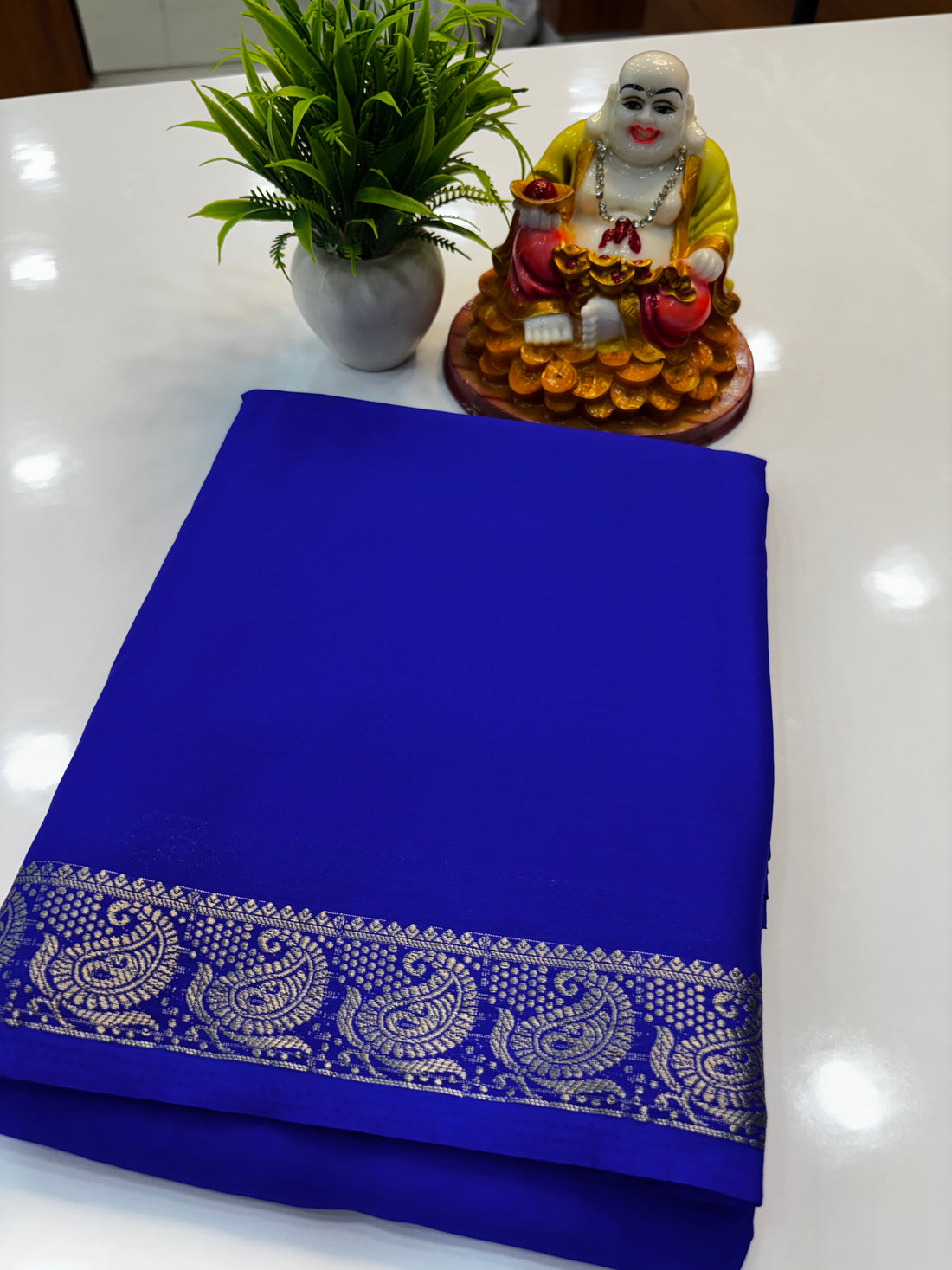 Mysore Crepe Silk Saree with Mango Border & Chit Pallu