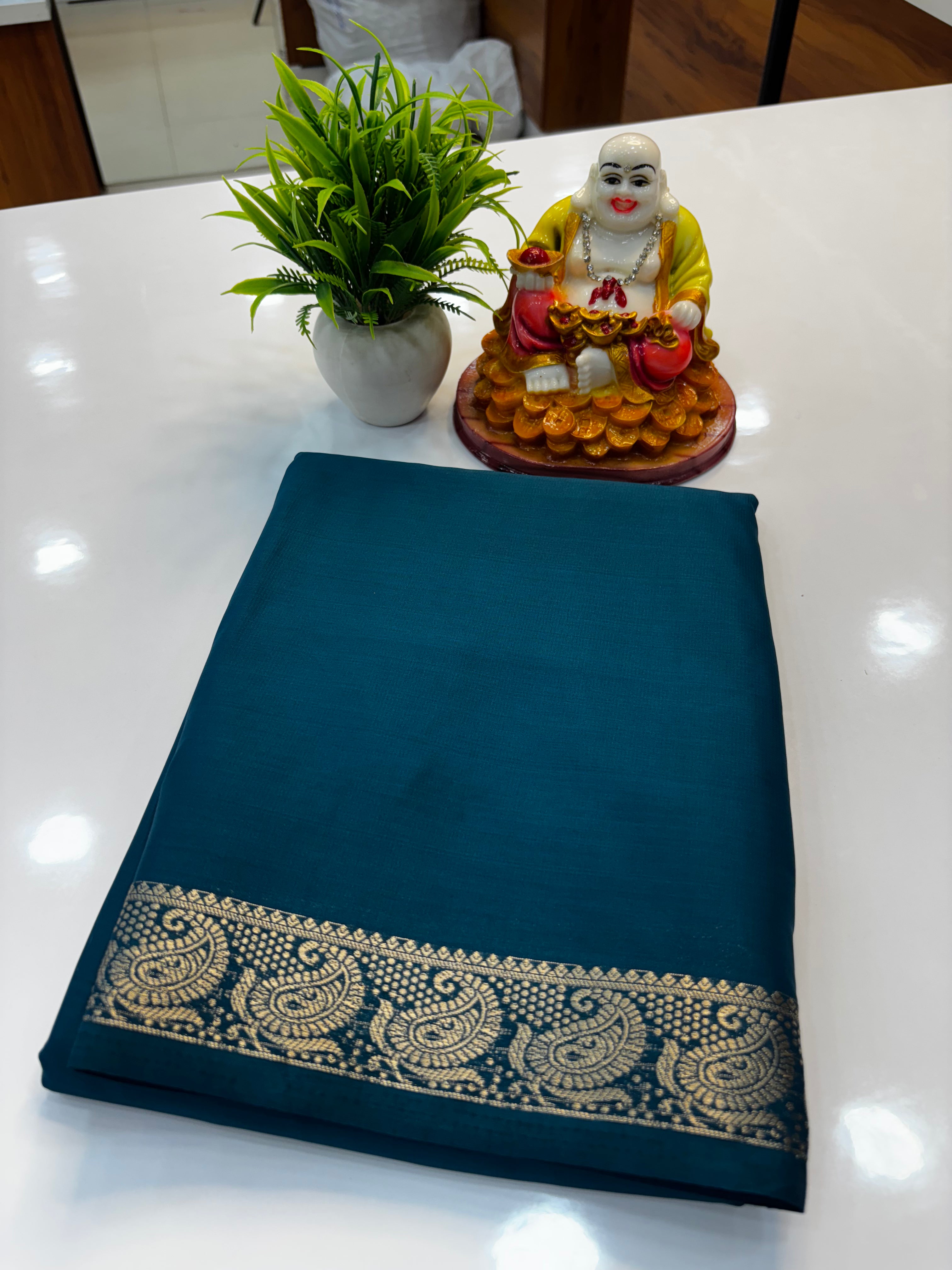 Mysore Crepe Silk Saree with Mango Border & Chit Pallu