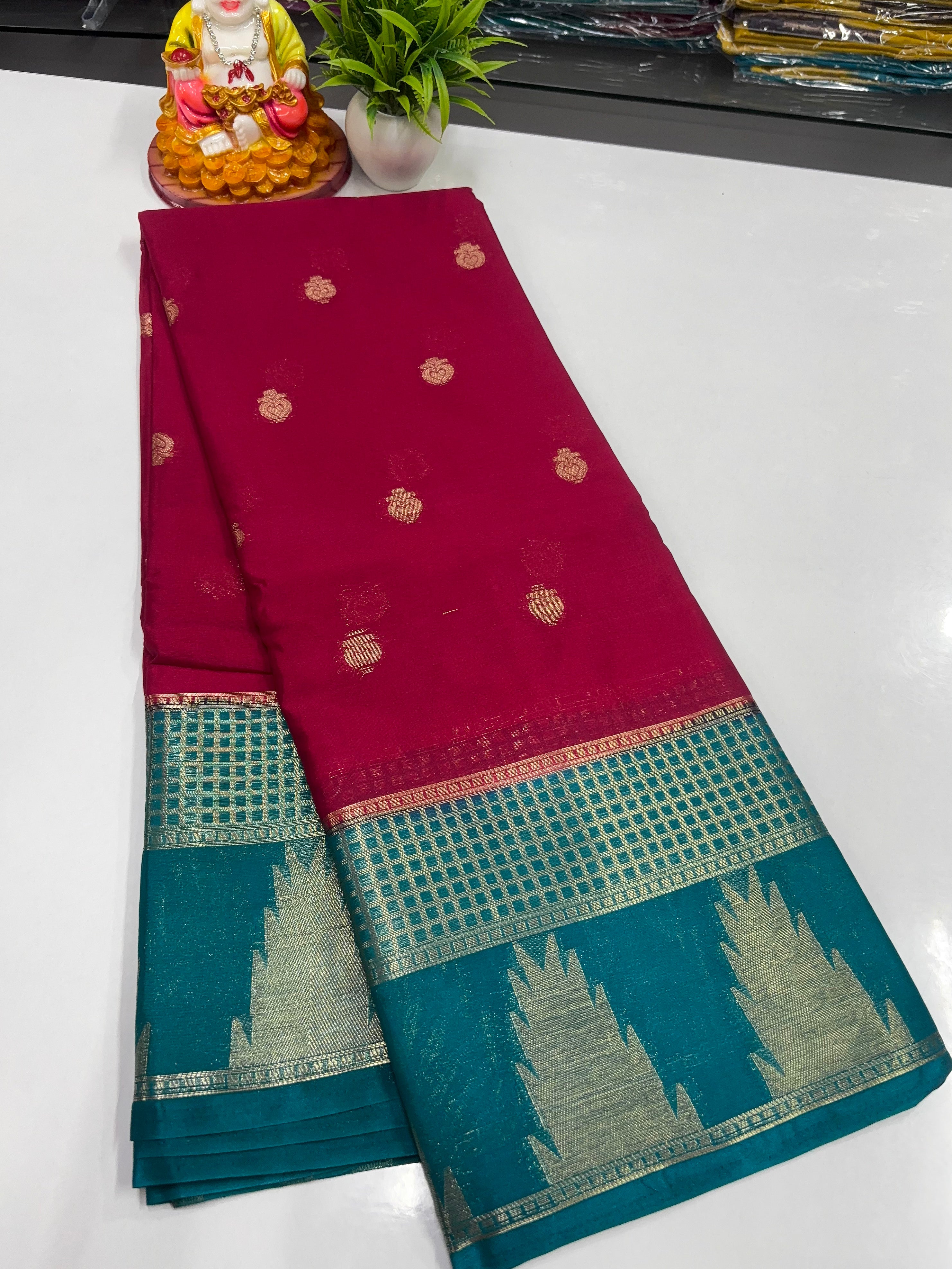 Chiffon Saree with Elegant Temple Design & Buttas | Padmavathi Silks and Sarees