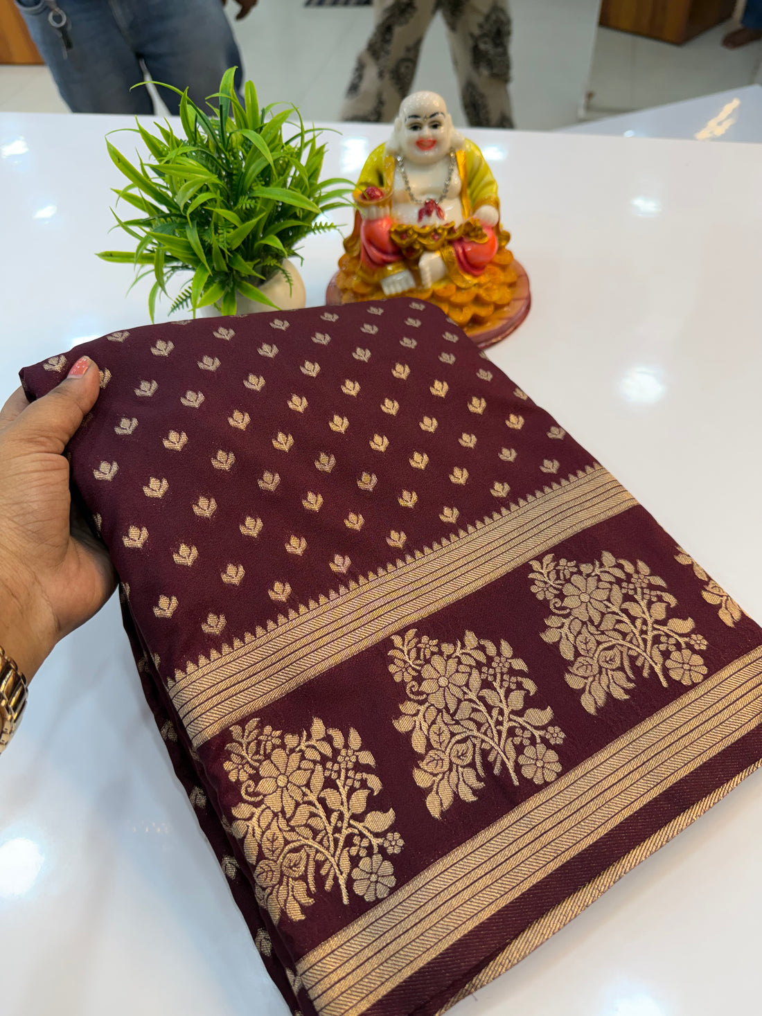 Premium Georgette Saree with Butta Design and Rich Pallu….