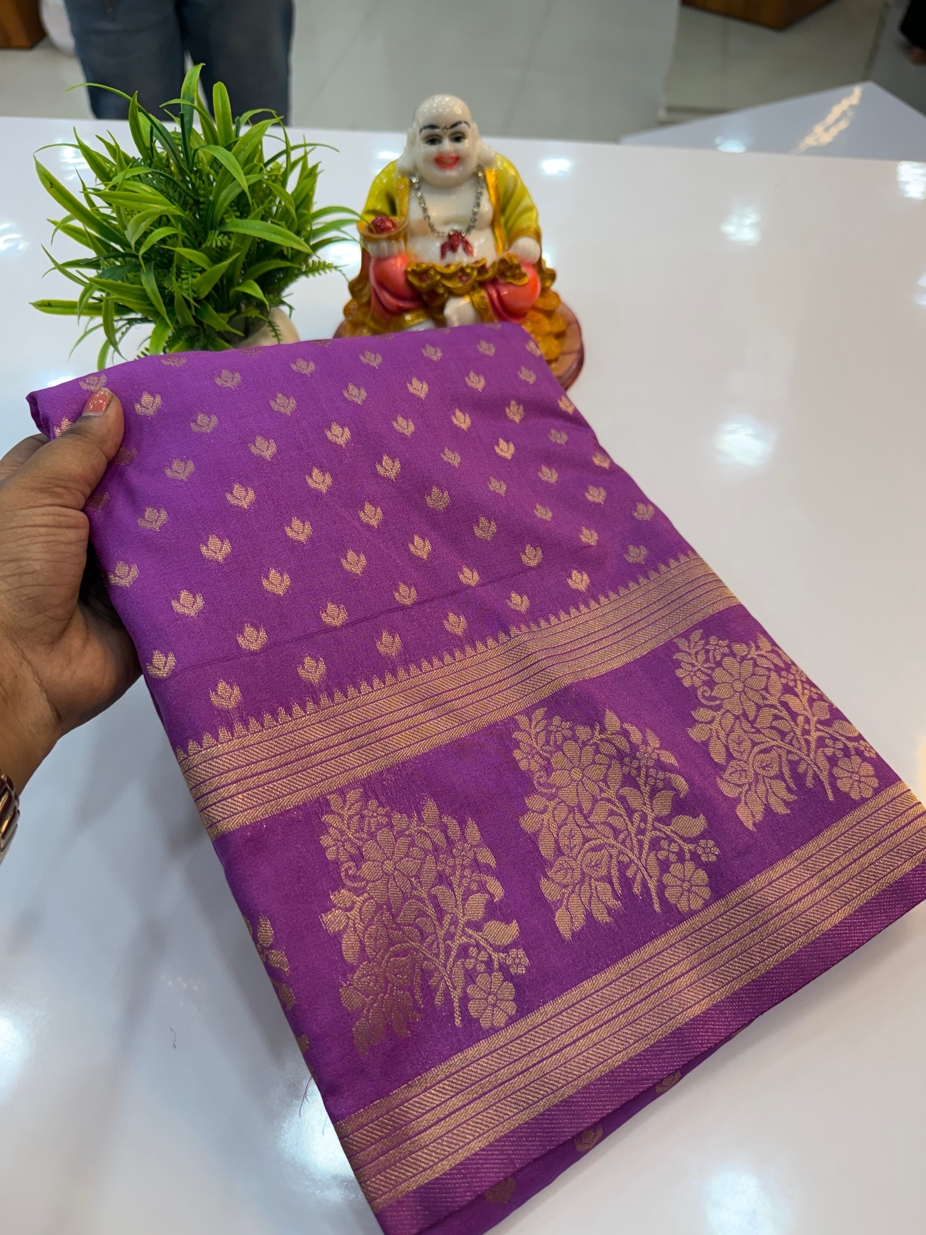 Premium Georgette Saree with Butta Design and Rich Pallu….