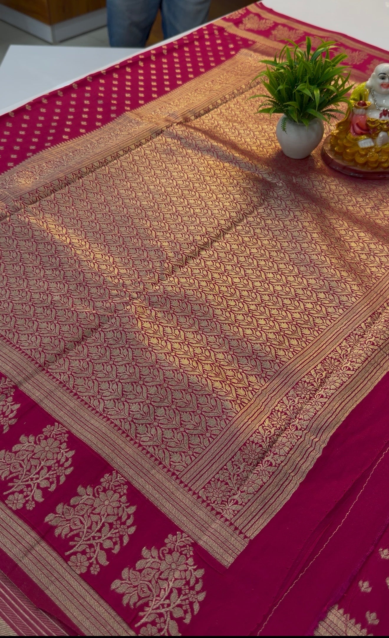 Premium Georgette Saree with Butta Design and Rich Pallu….