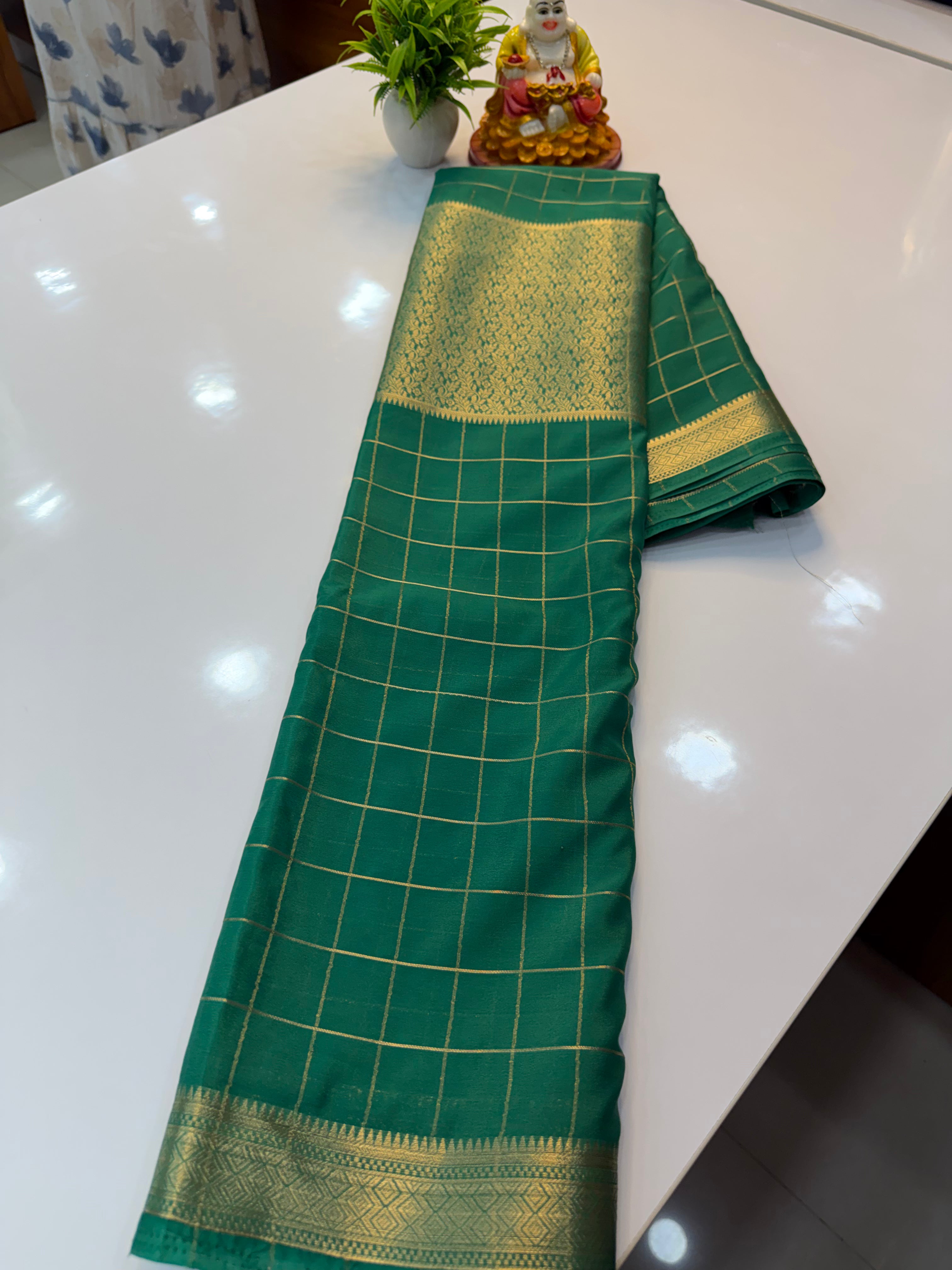 Premium Chiffon Saree with Checks & Brocade Pattern | Chit Pallu…