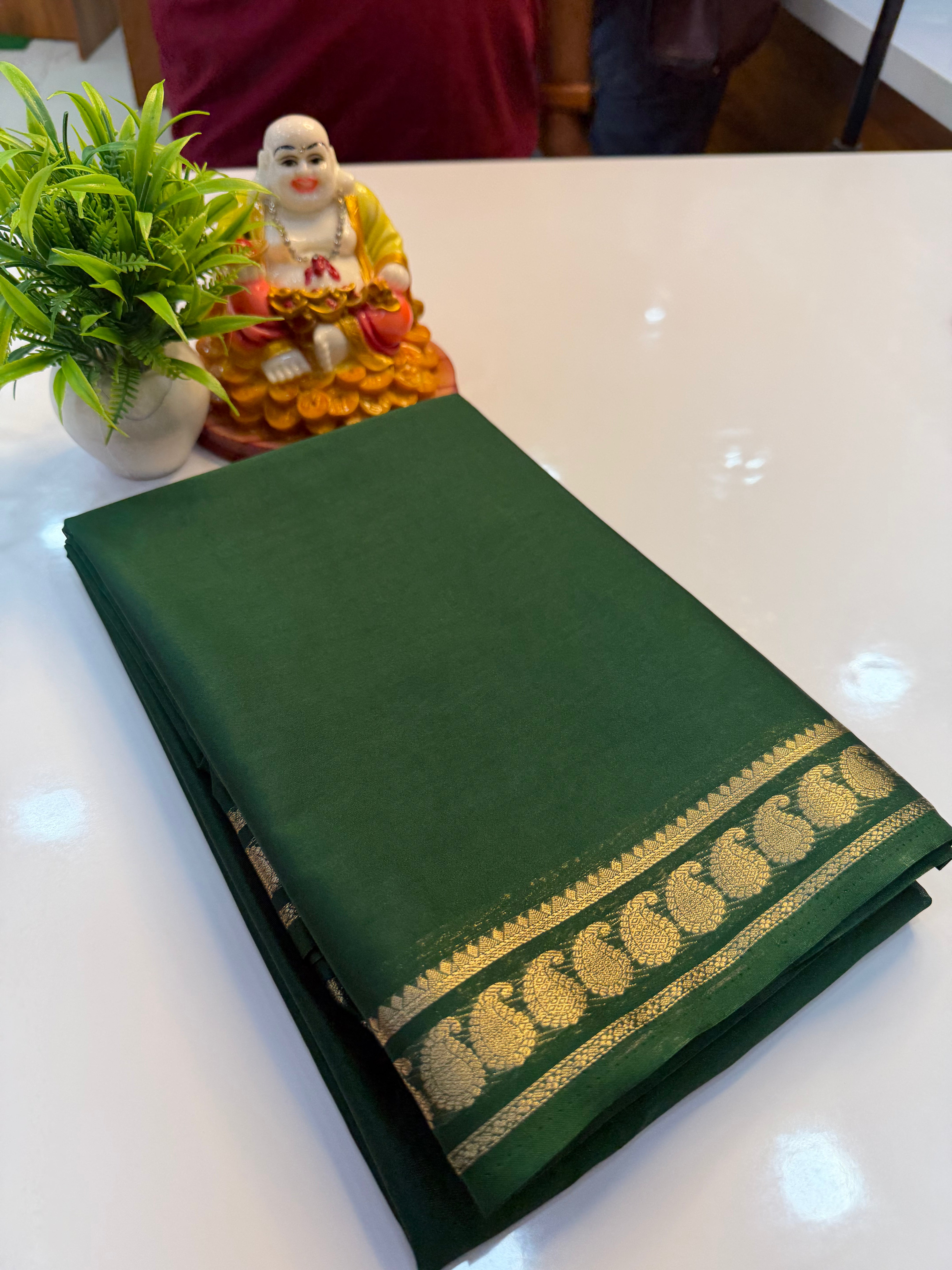 Mysore Crepe Silk Saree with Mango Border & Chit Pallu…
