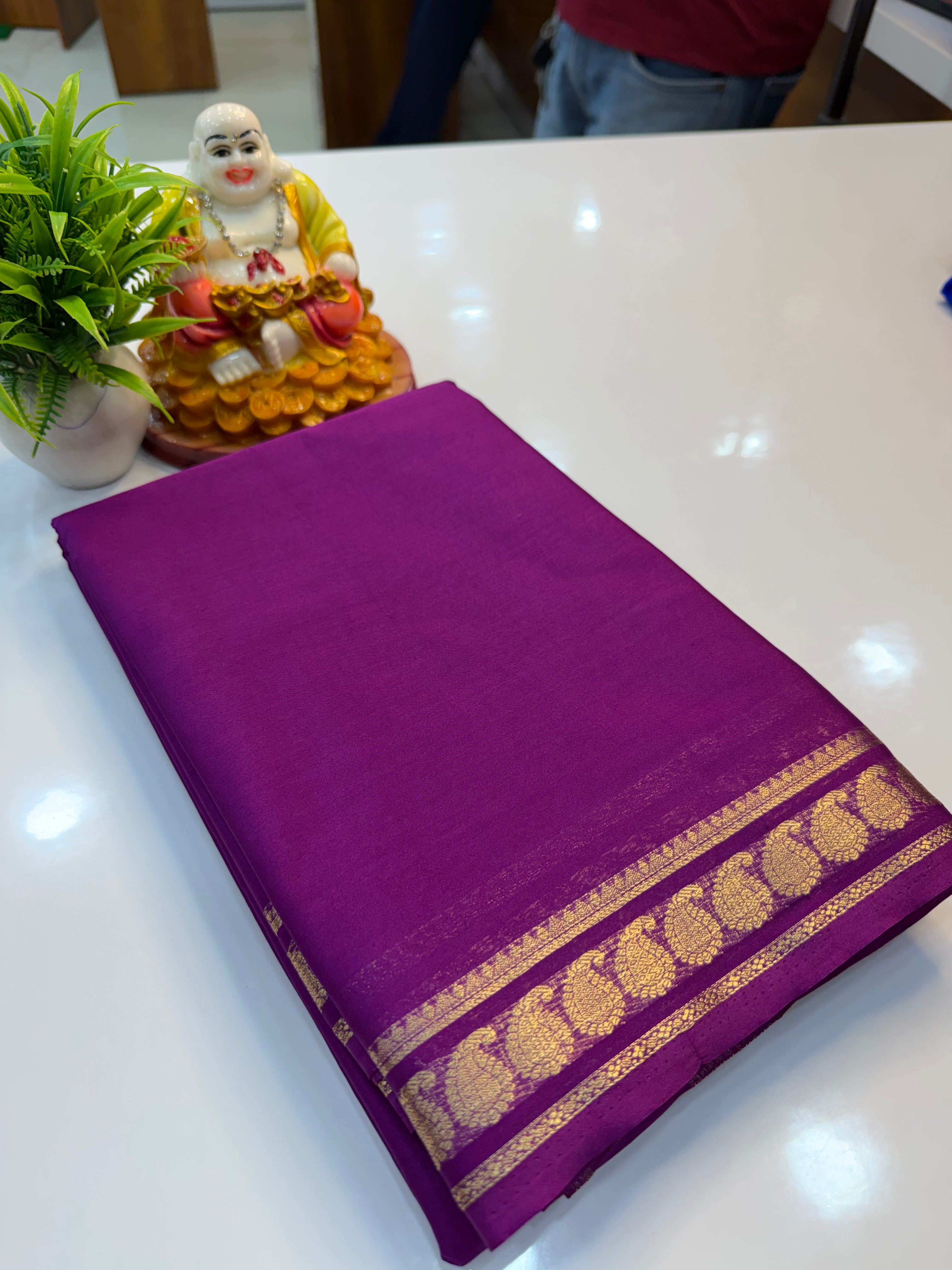 Mysore Crepe Silk Saree with Mango Border & Chit Pallu…