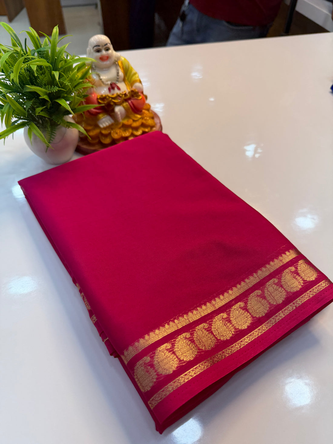 Mysore Crepe Silk Saree with Mango Border & Chit Pallu…