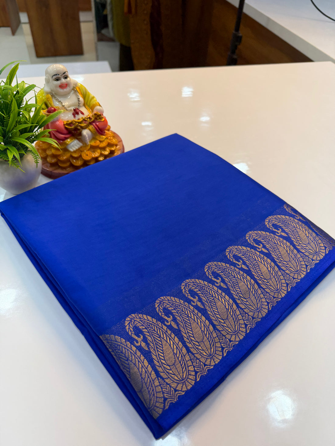 Beautiful Mango Border Mysore Crepe Silk Saree with Chit Pallu…