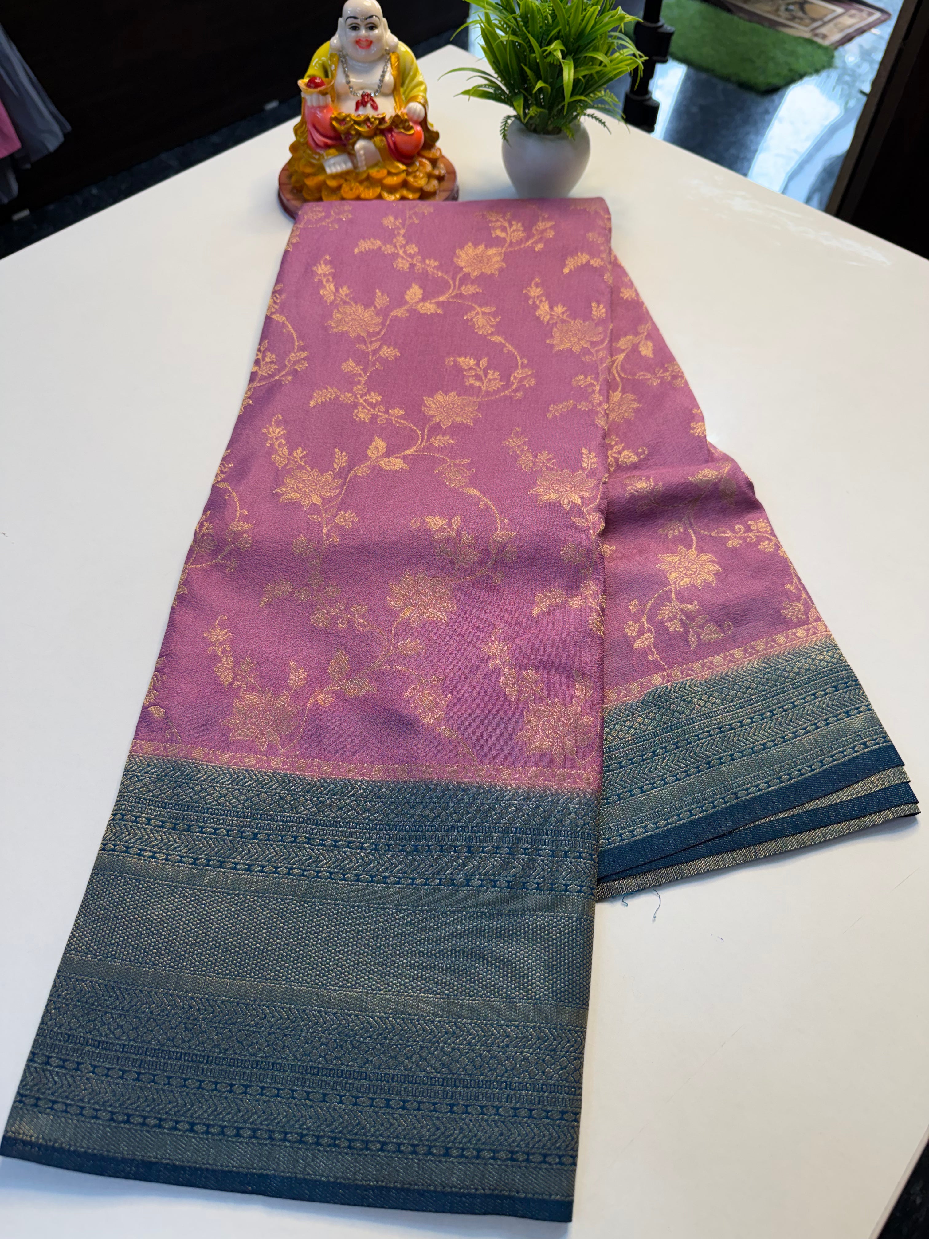 Premium Georgette Saree with Rich Pallu & Butta Blouse…