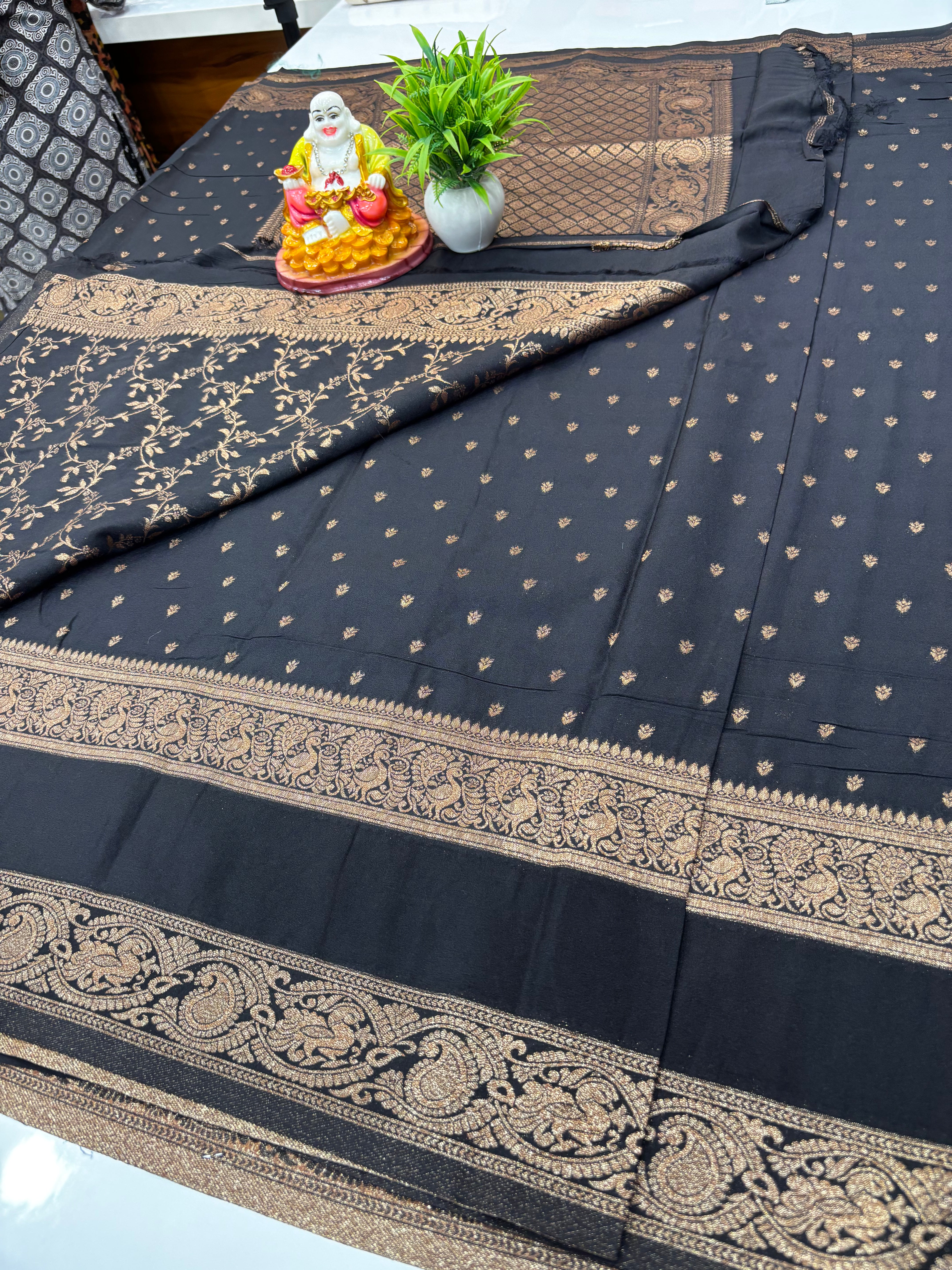 Premium Khaddi Georgette Saree with Rich Pallu & Meenakari Design Blouse