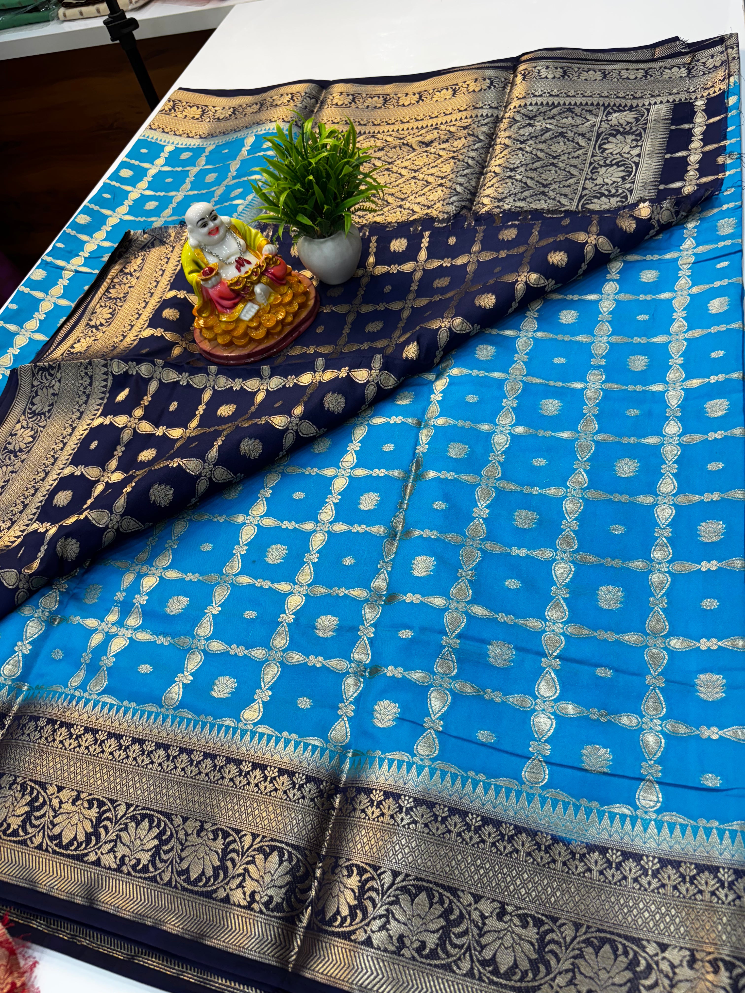 Georgette Saree with Stripes &amp; Rich Pallu