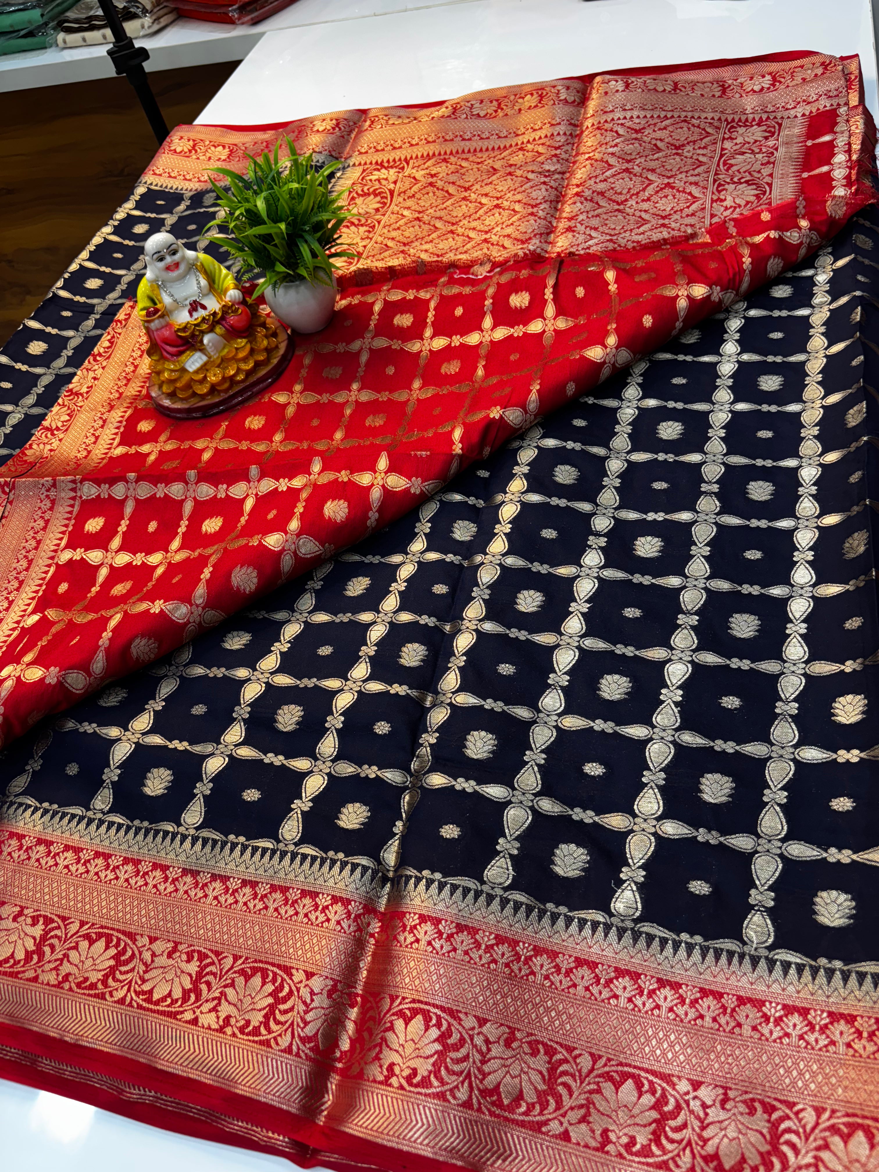 Georgette Saree with Stripes &amp; Rich Pallu