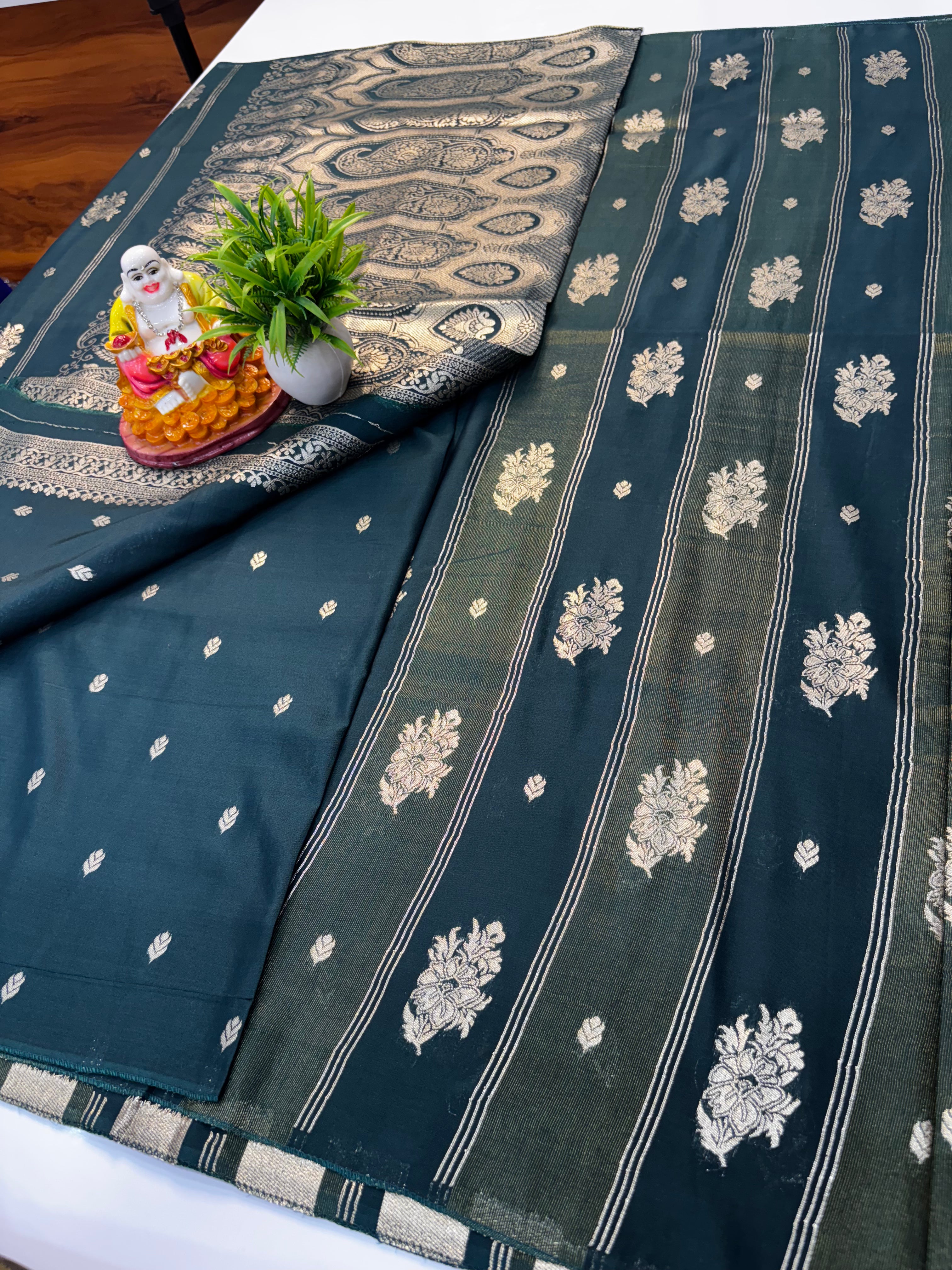 Premium Semi Viscose Saree with Rich Pallu & Butta Blouse