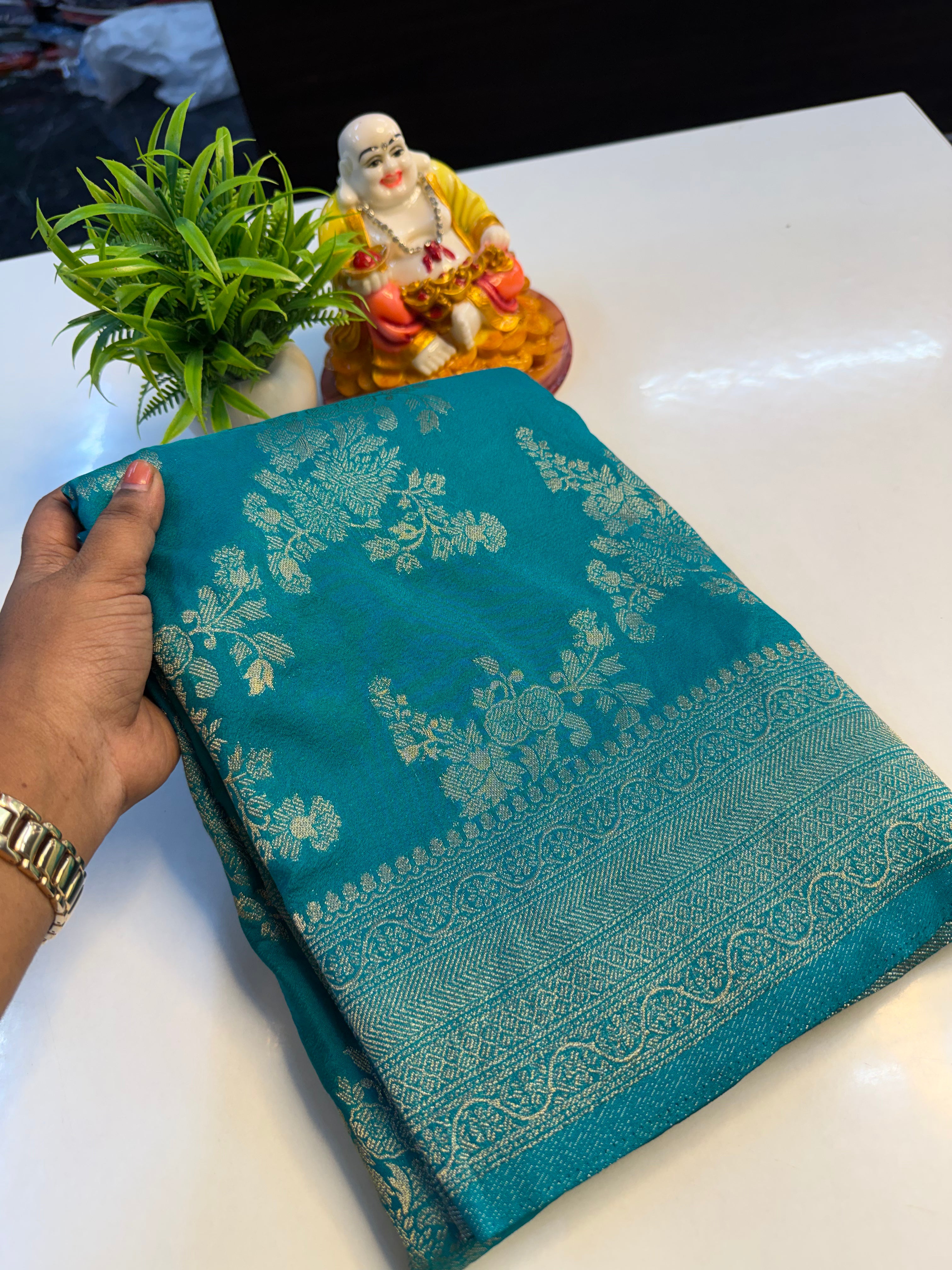 Jaal Pattern Georgette Saree with Rich Pallu &amp; Butta Blouse | Padmavathi Silks and Sare….