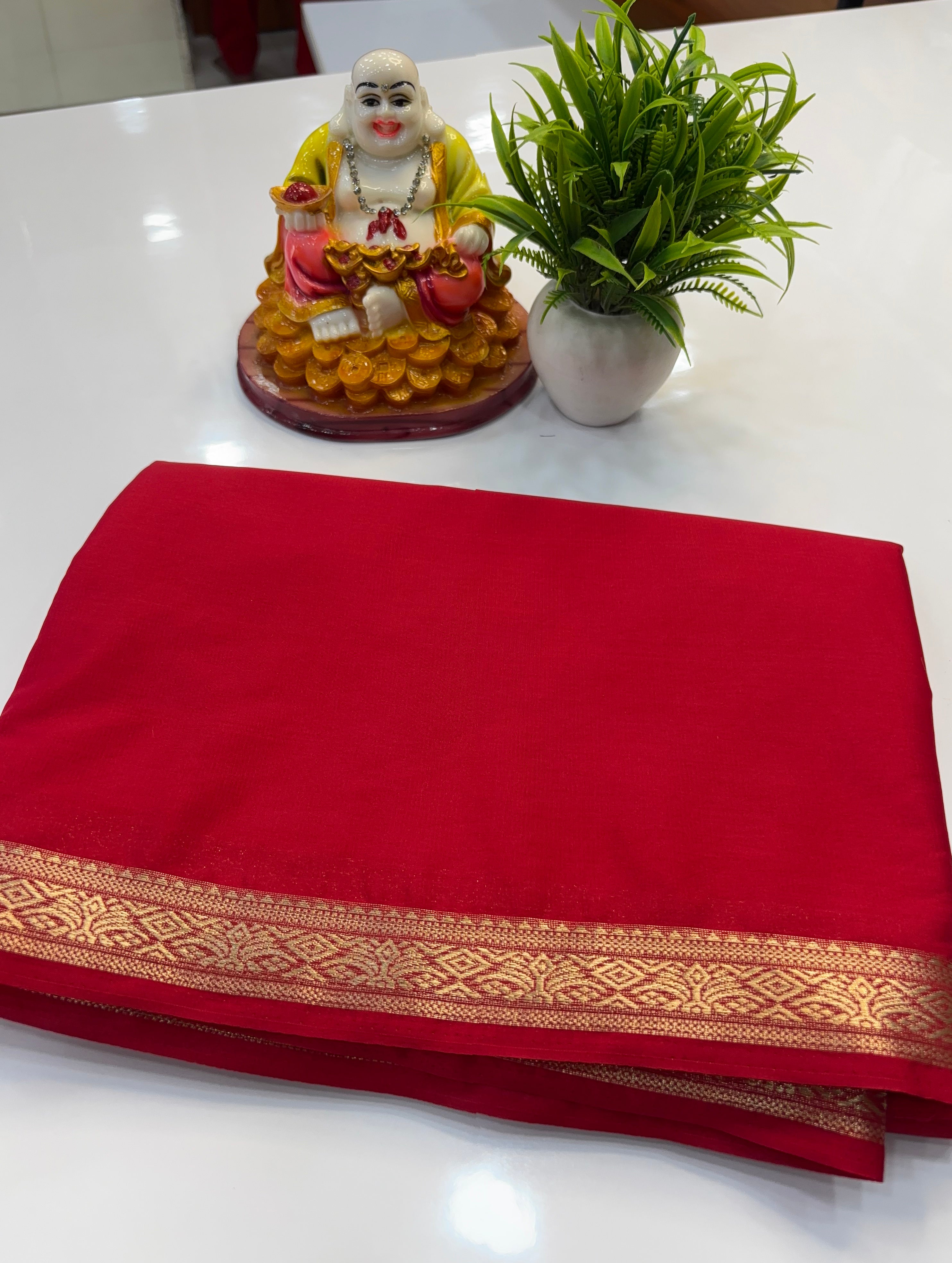Elegant Mysore Crepe Silk Saree with Small Border & Beautiful Pallu | Padmavathi Silks
