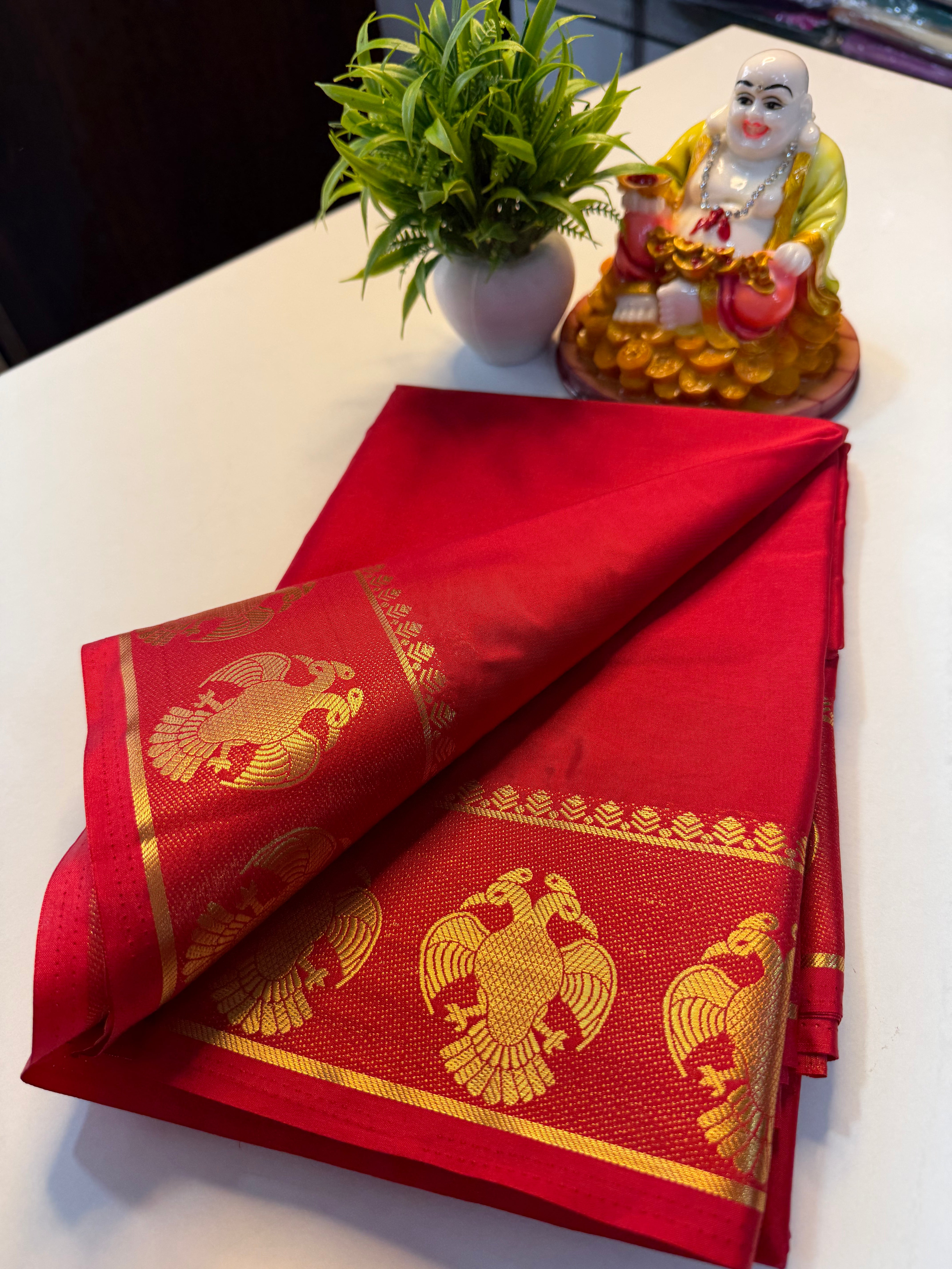 Mysore Crepe Silk Saree with Garuda Border &amp; Chit Pallu…