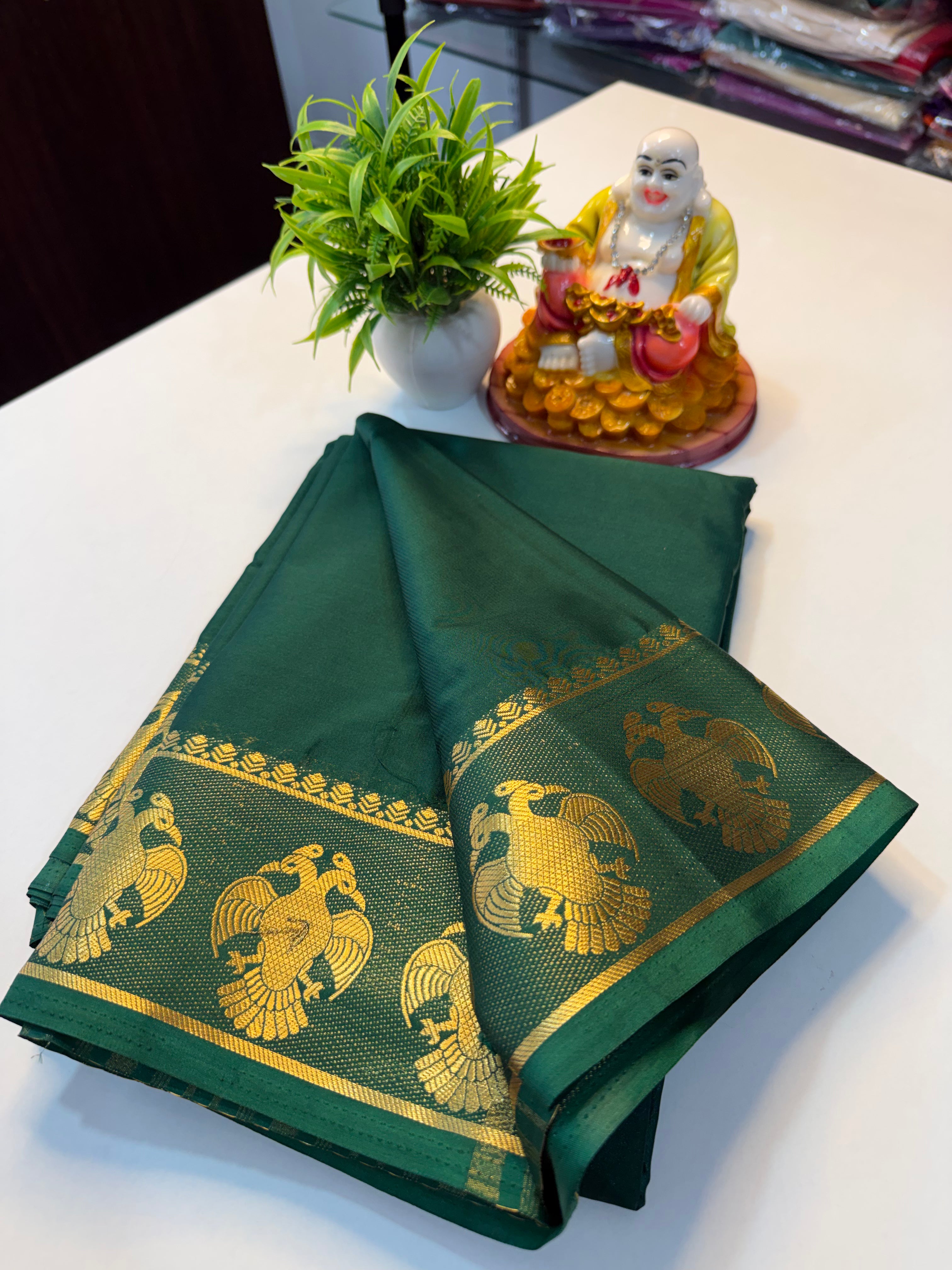 Mysore Crepe Silk Saree with Garuda Border &amp; Chit Pallu…
