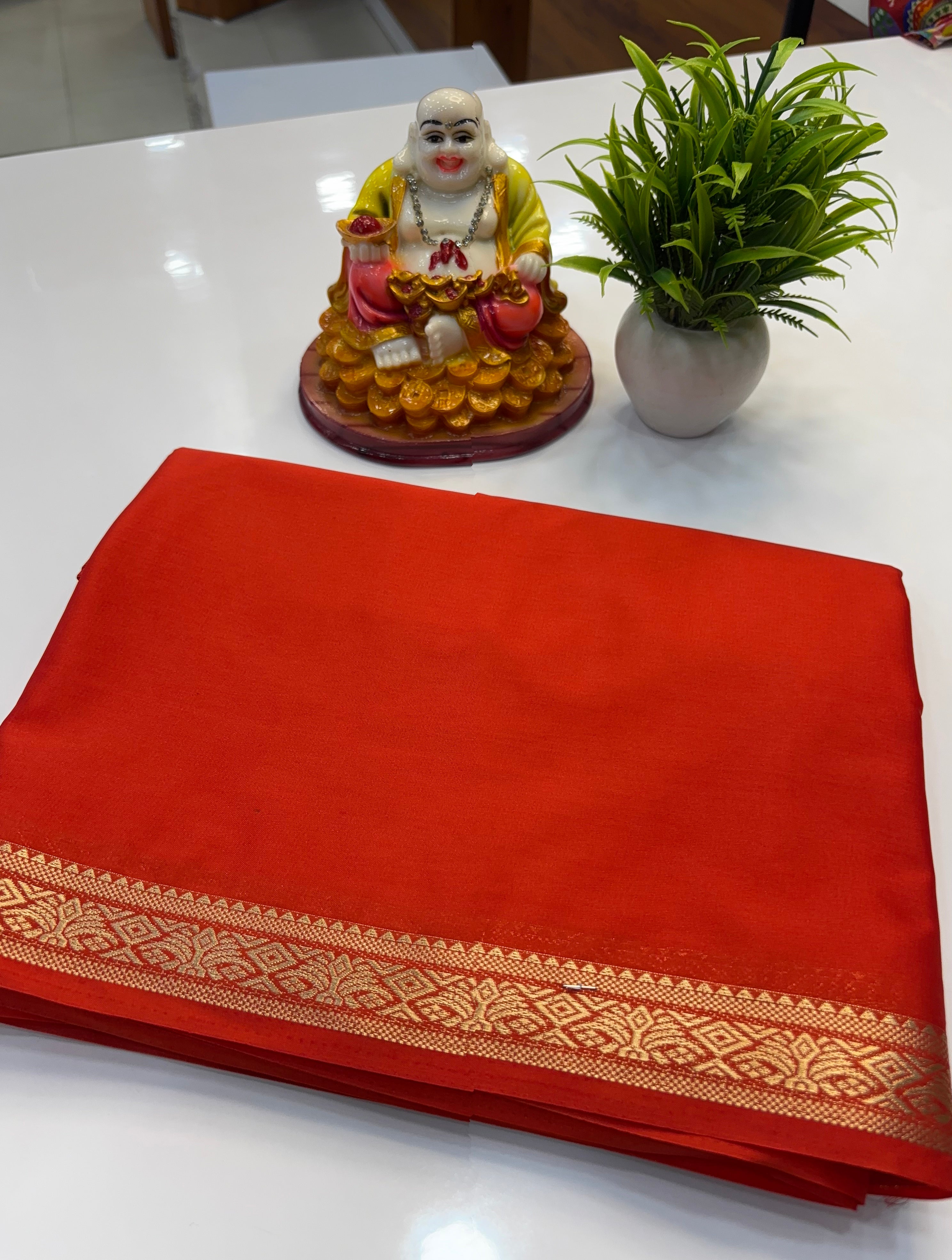 Elegant Mysore Crepe Silk Saree with Small Border & Beautiful Pallu | Padmavathi Silks