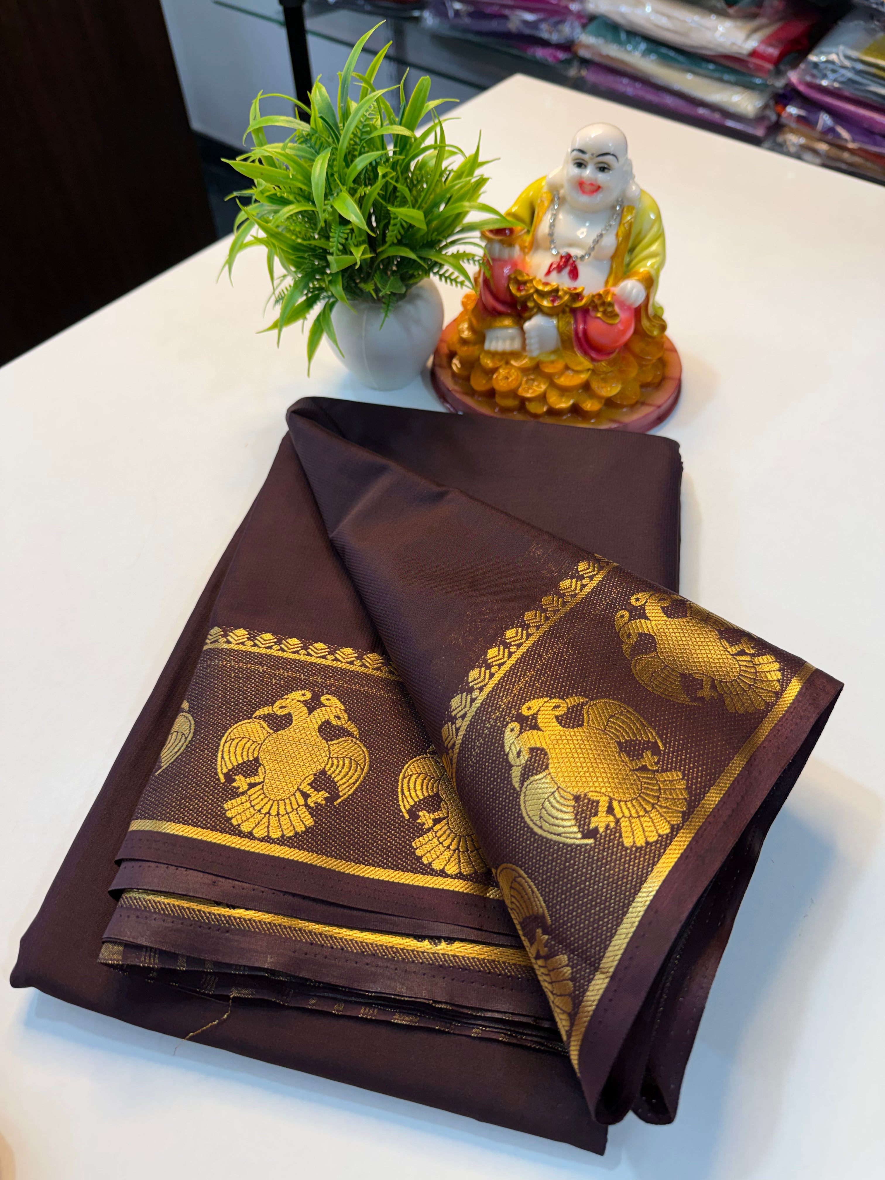 Mysore Crepe Silk Saree with Garuda Border &amp; Chit Pallu…