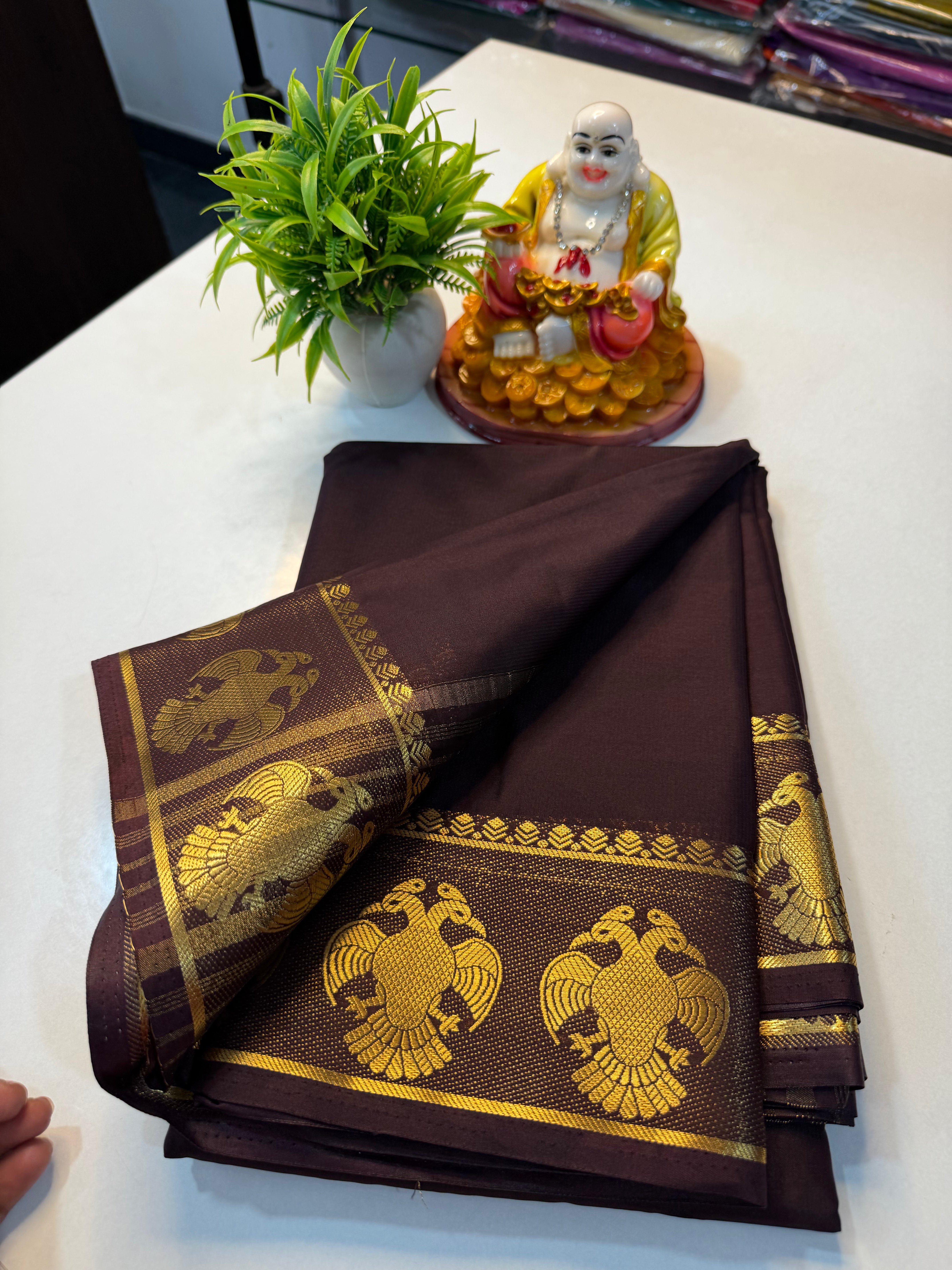 Mysore Crepe Silk Saree with Garuda Border &amp; Chit Pallu…