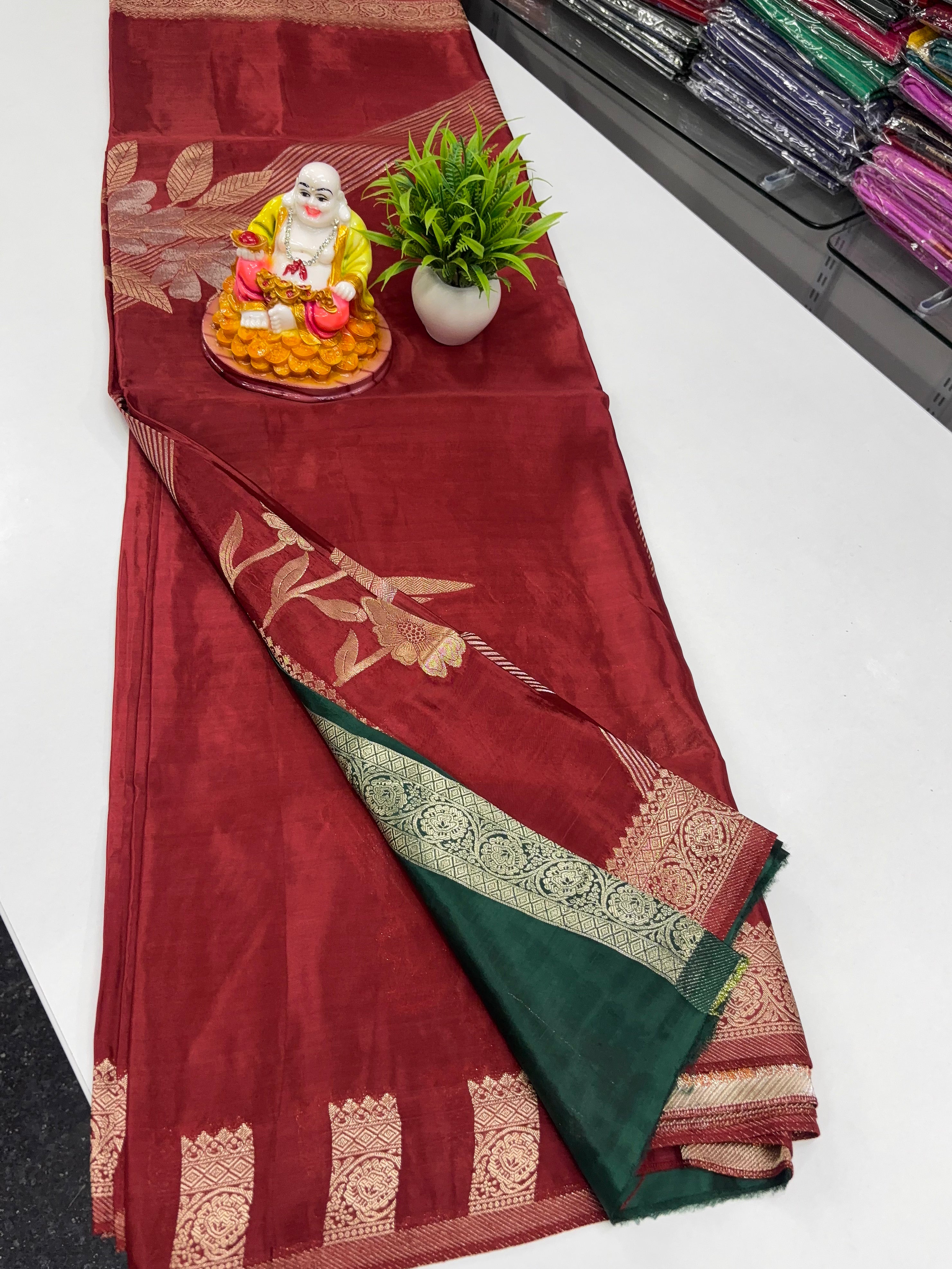 Premium Viscose Saree with Bird & Flower Design and Rich Pallu