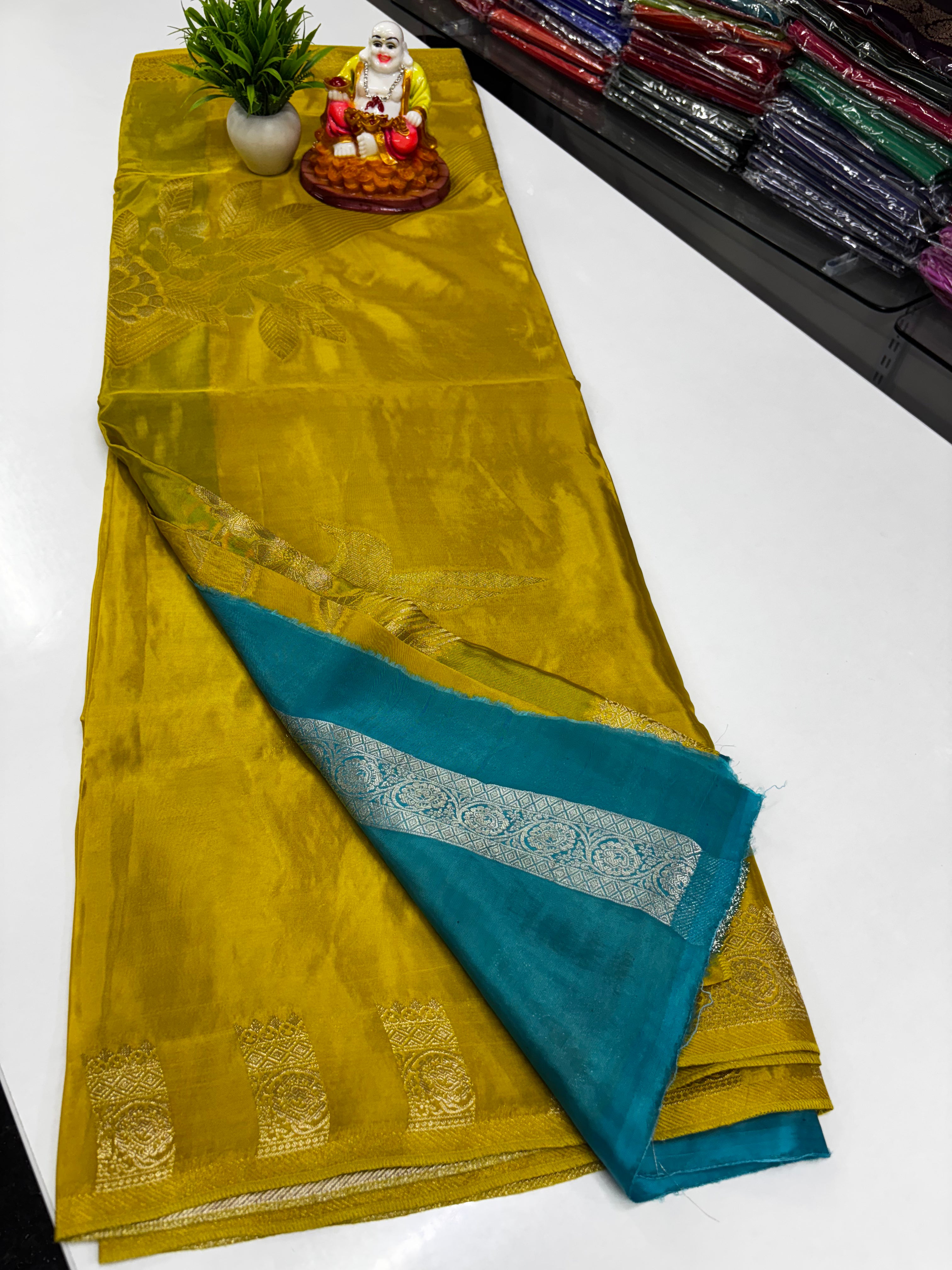 Premium Viscose Saree with Bird & Flower Design and Rich Pallu