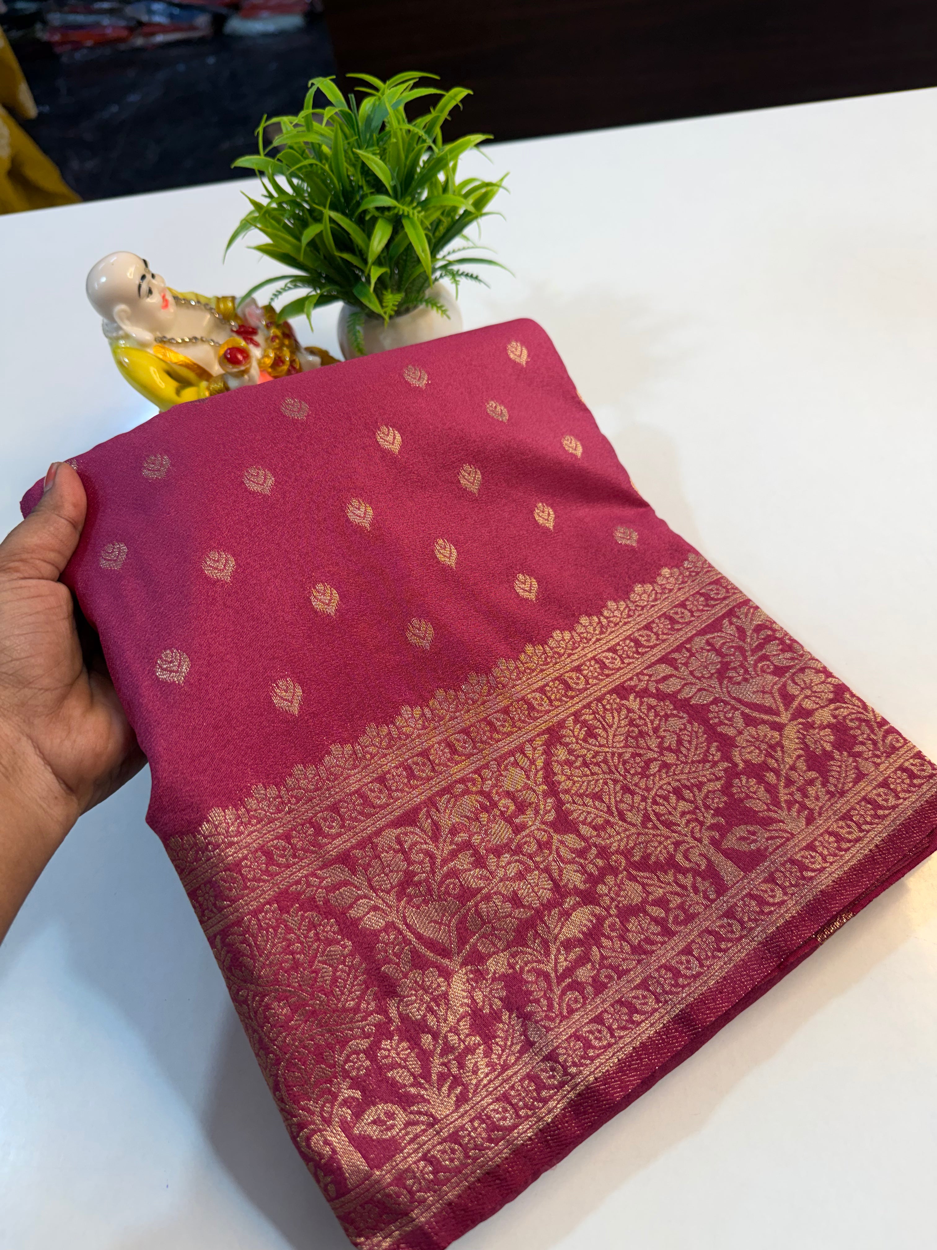 Premium Georgette Saree with Buttas, Rich Pallu & Butta Blouse…