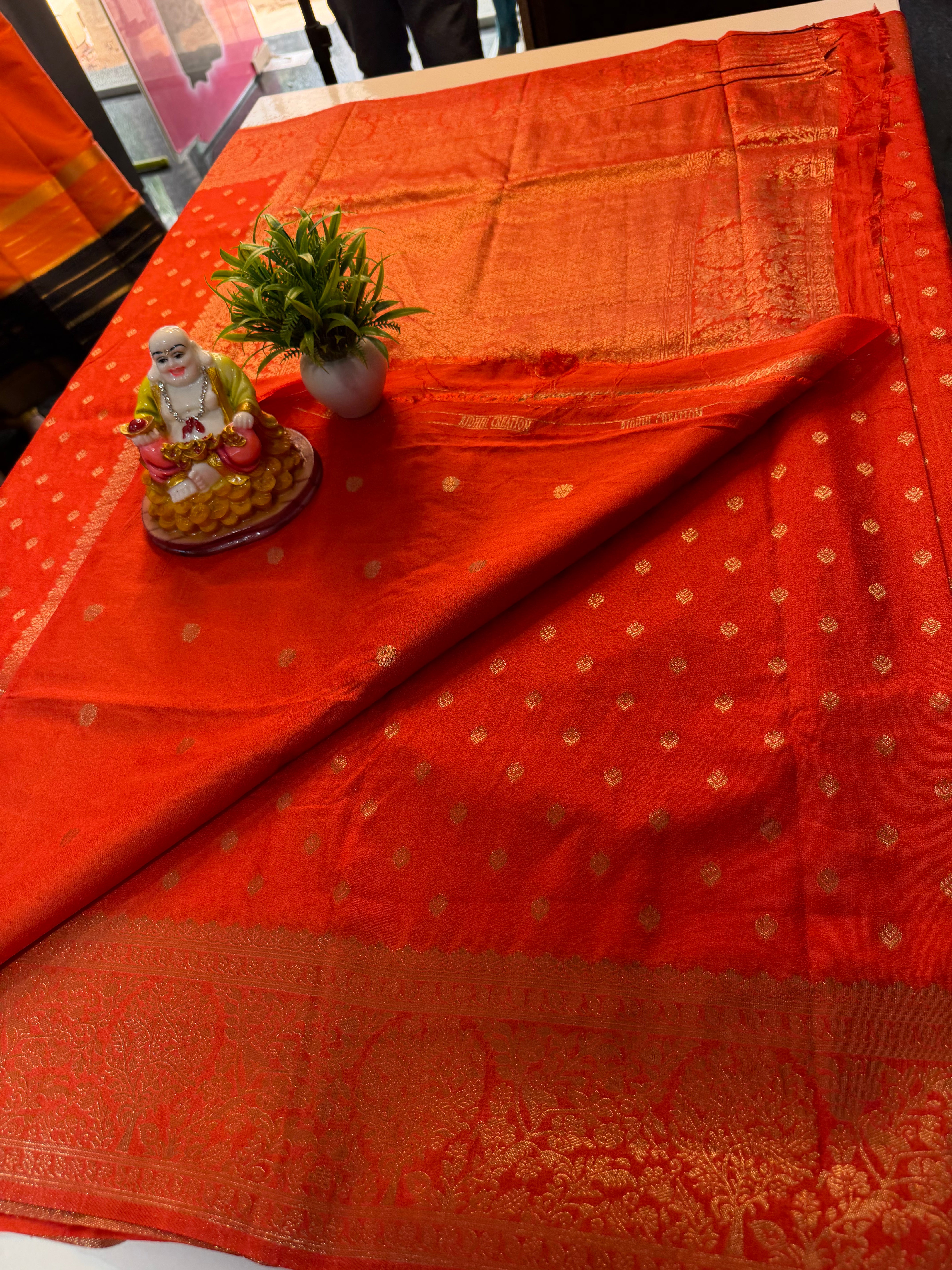 Premium Georgette Saree with Buttas, Rich Pallu & Butta Blouse…