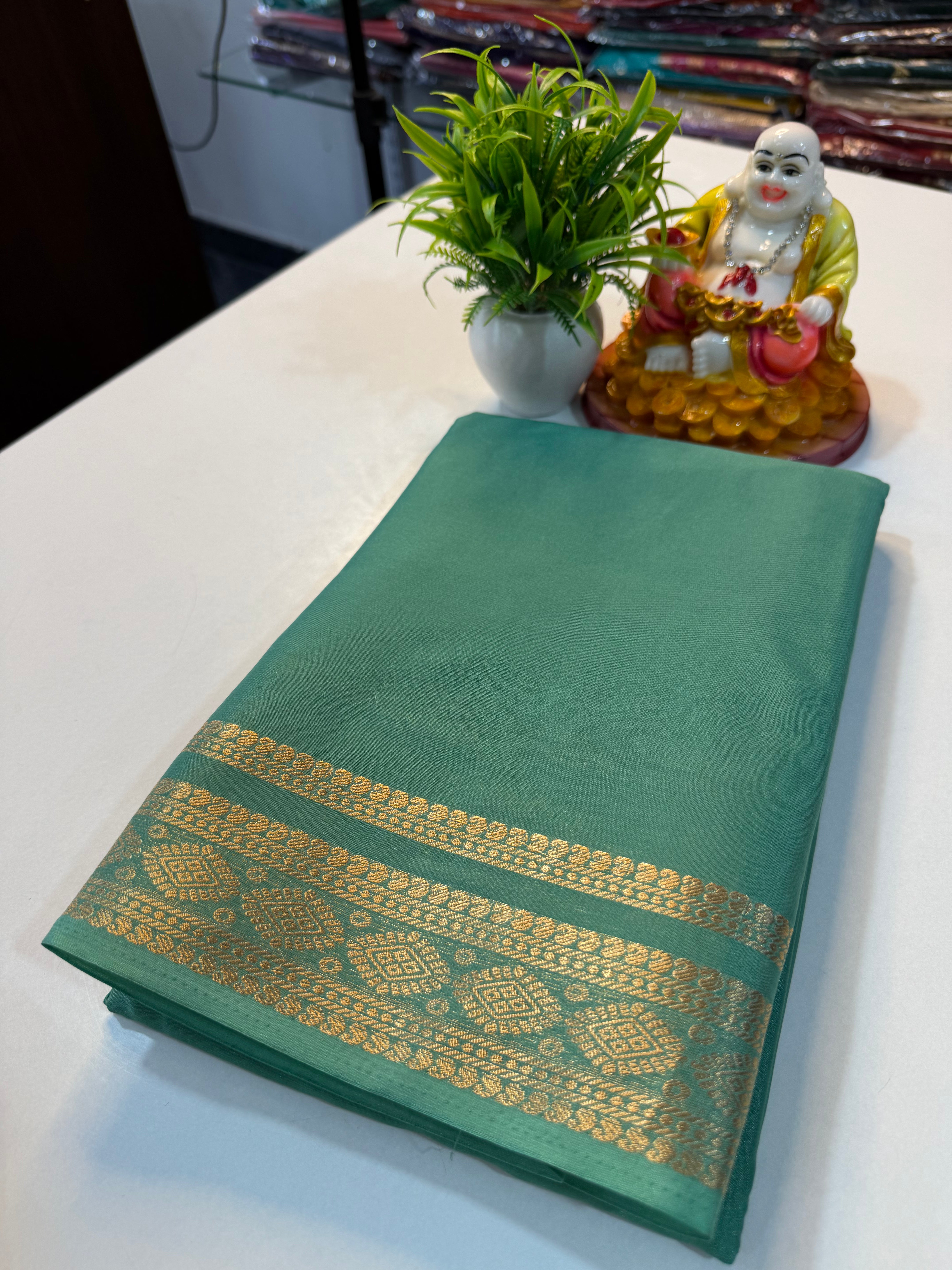 Premium Mysore Crepe Silk Saree with Beautiful Border & Chit Pallu..