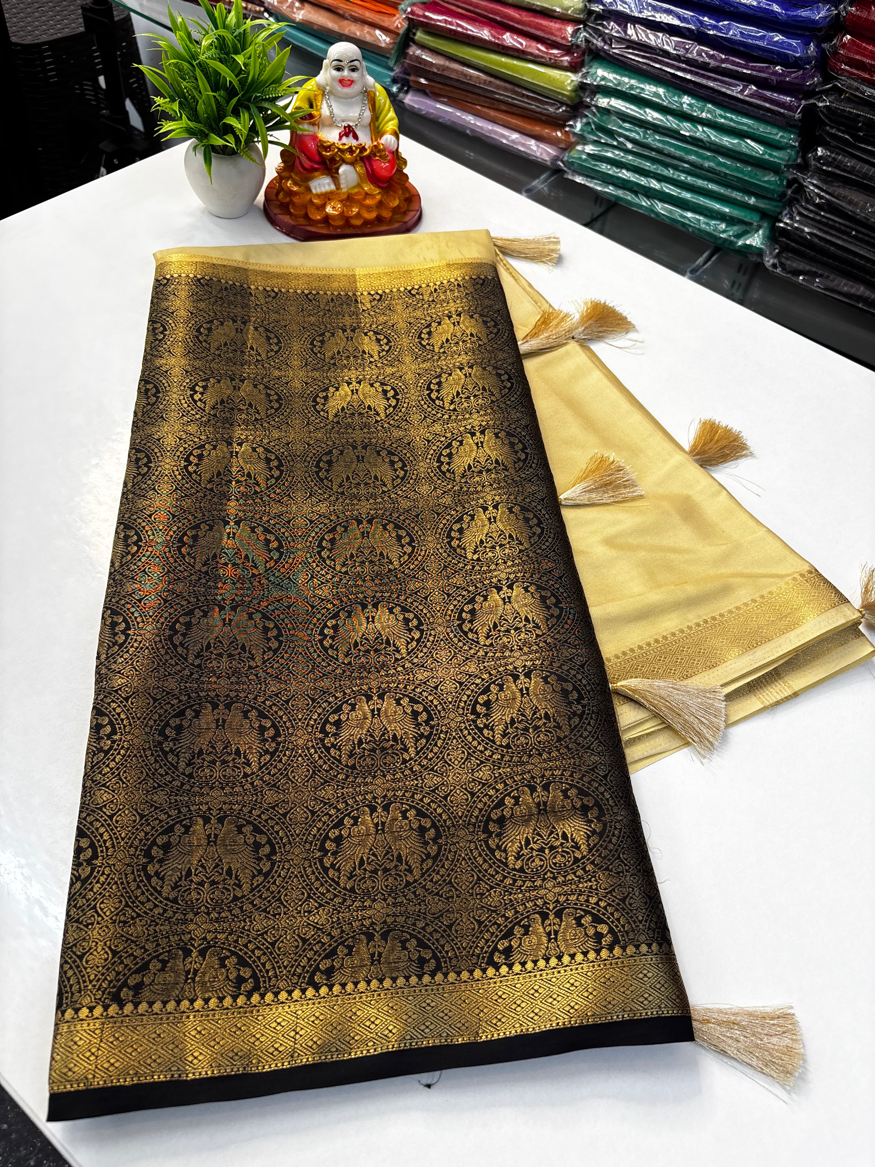 Premium Quality Mysore Crepe Silk Saree with Brocade Design & Rich Pallu