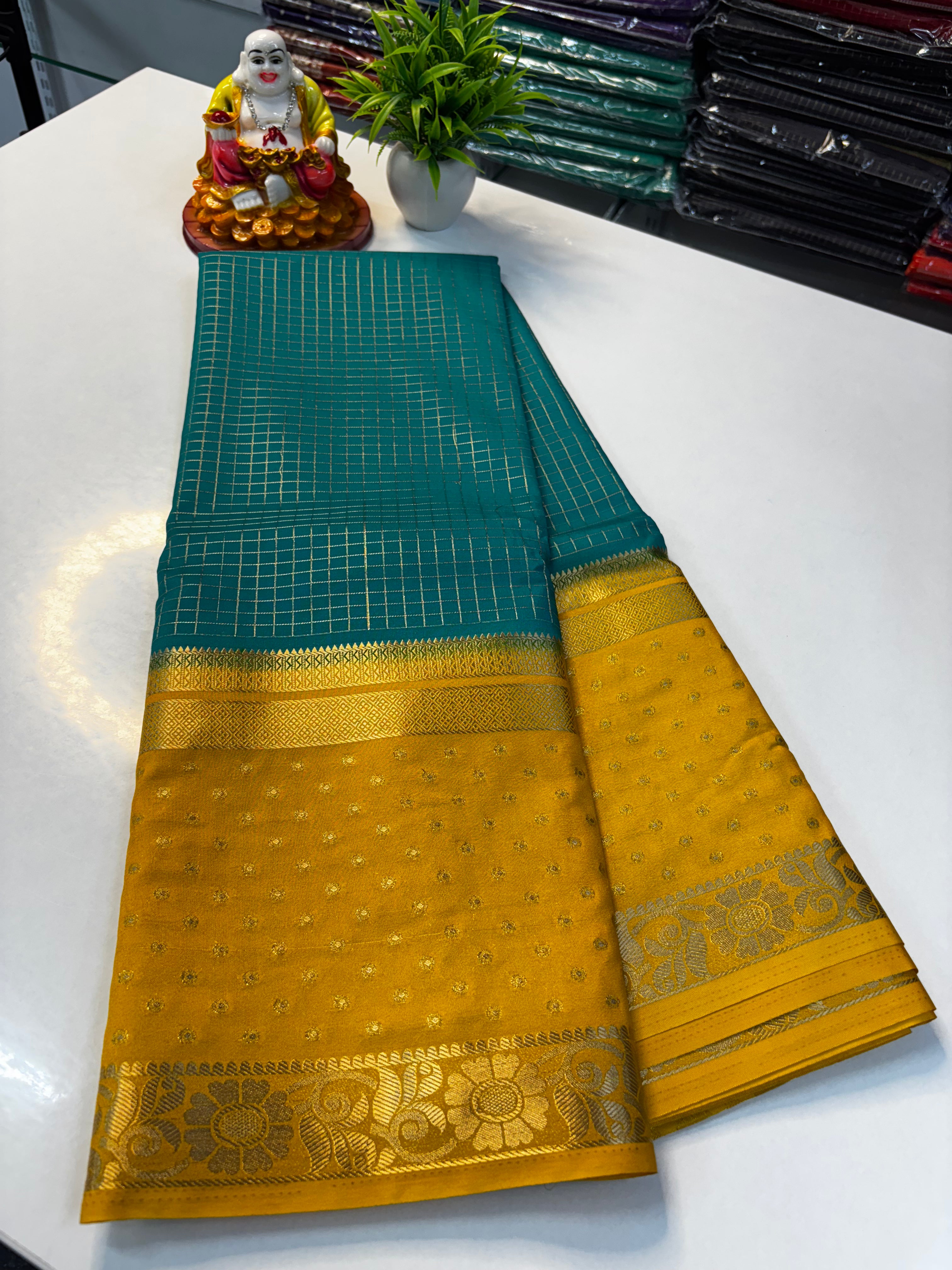 Beautiful Bindhi Border Chex Pattern Mysore Crepe Silk Saree