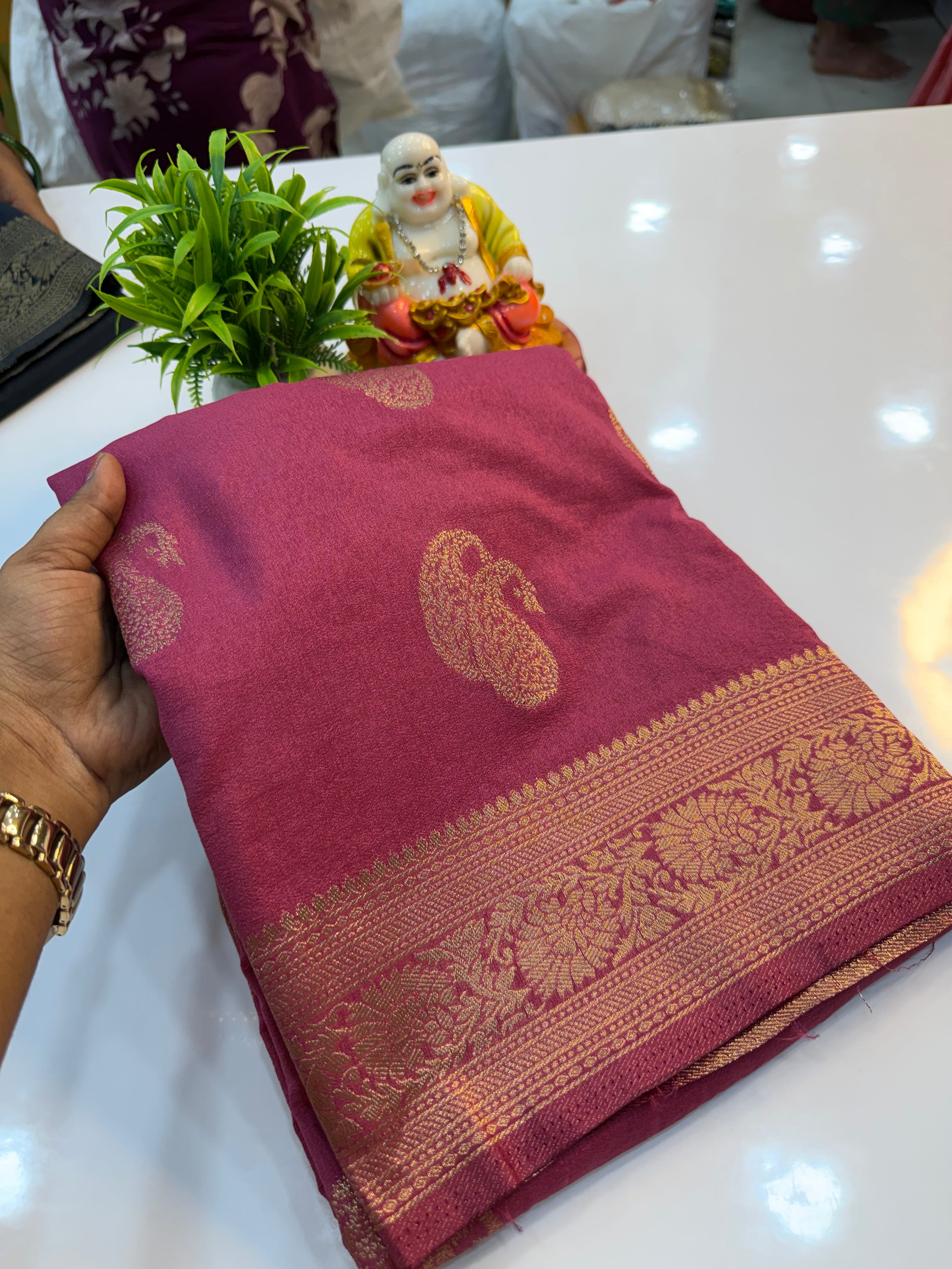 Premium Georgette Saree with Mango Buttas & Rich Pallu…