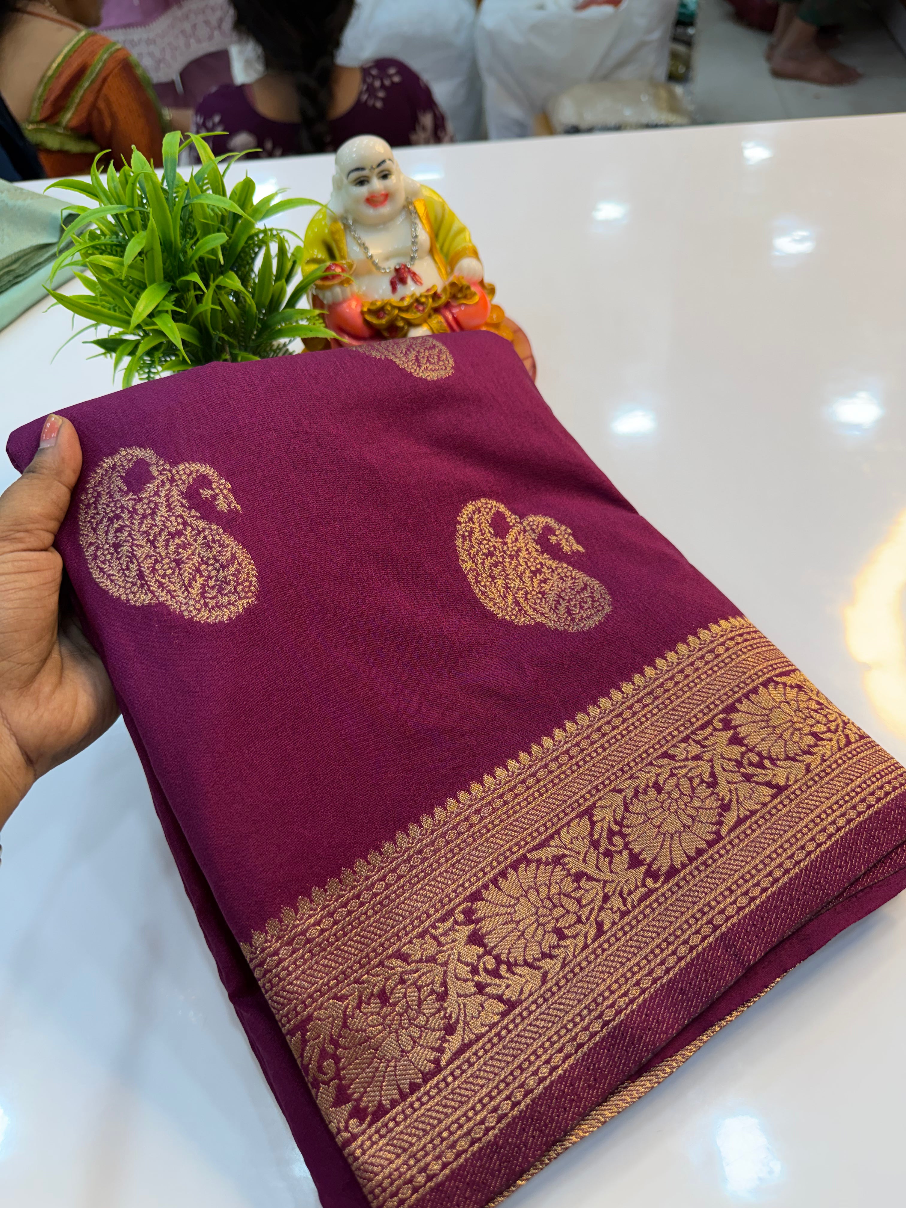 Premium Georgette Saree with Mango Buttas & Rich Pallu…