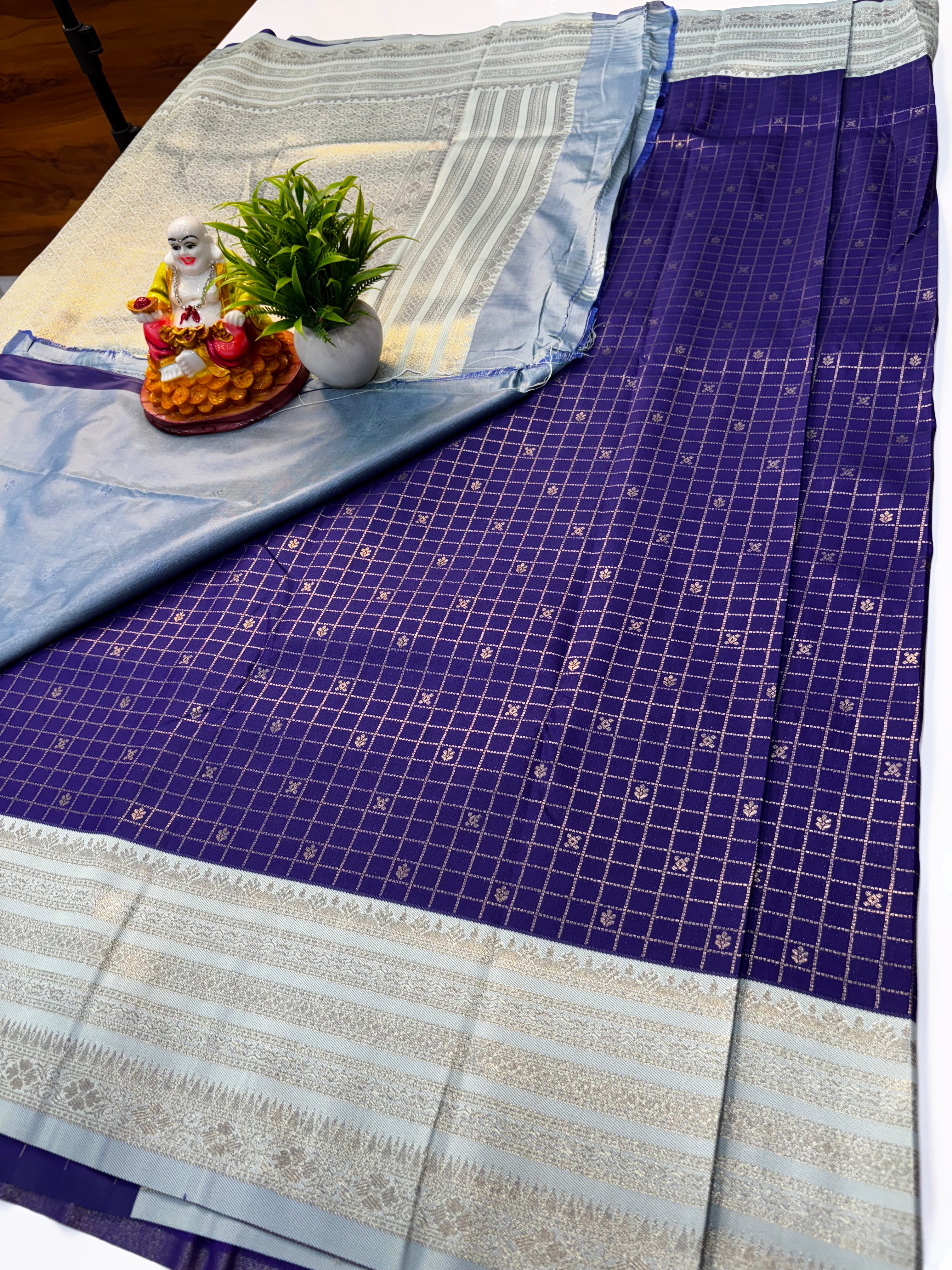 Semi Silk Saree with Checks Pattern & Rich Pallu