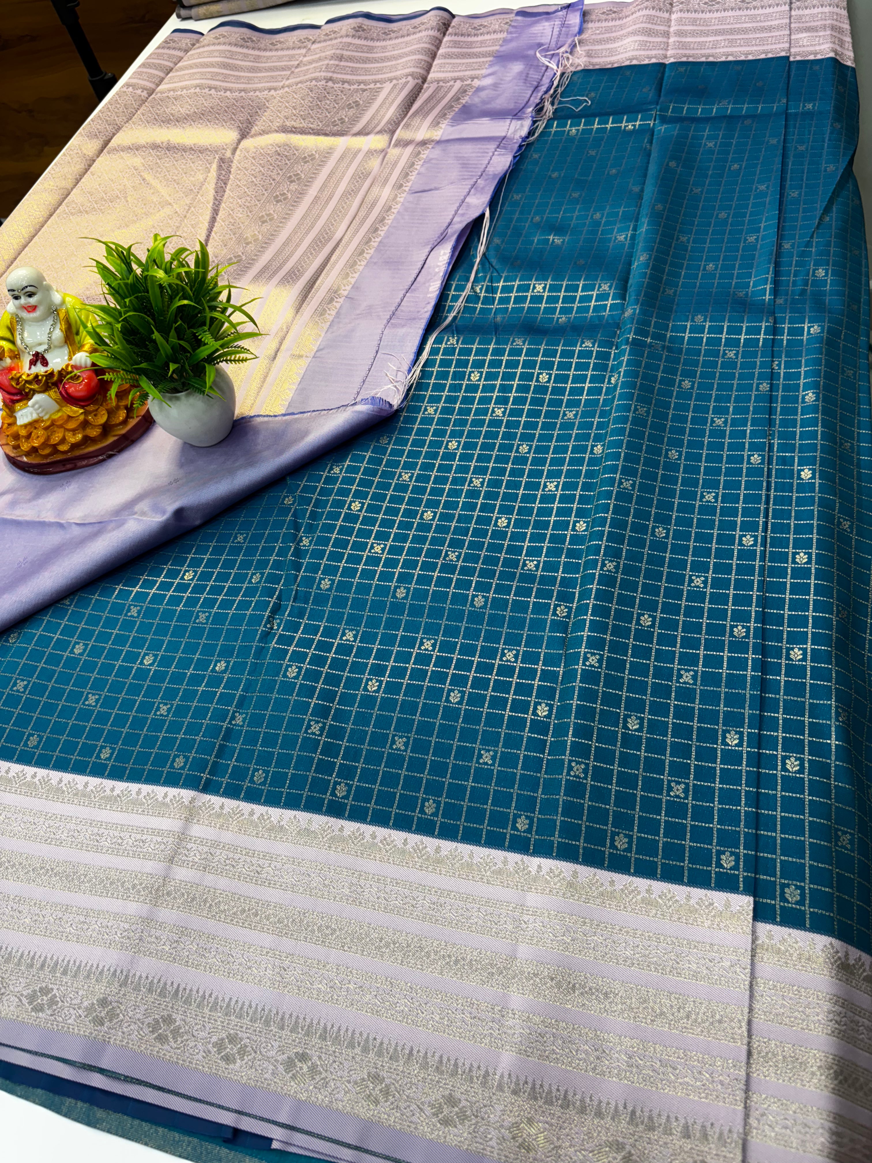 Semi Silk Saree with Checks Pattern & Rich Pallu