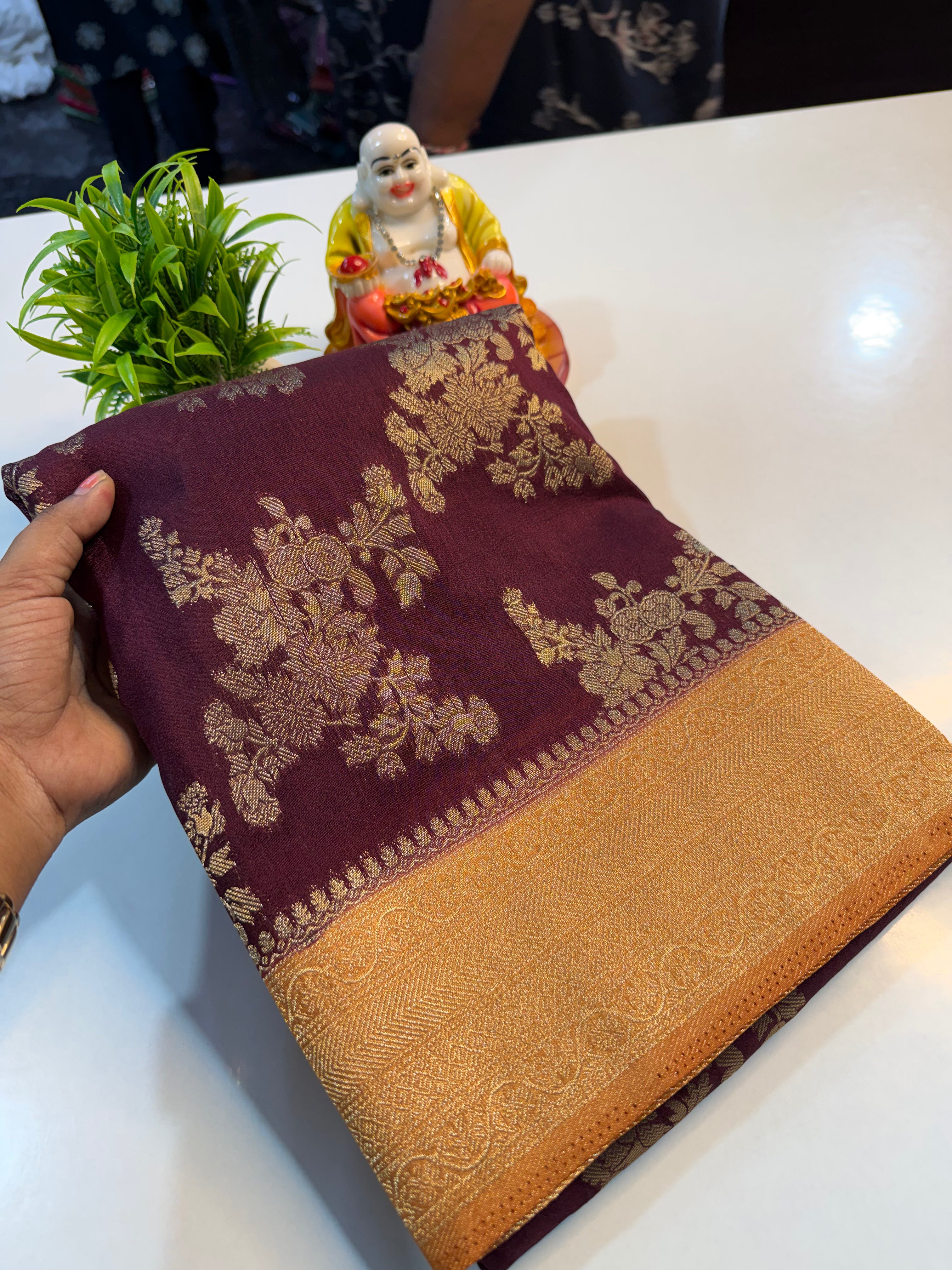 Premium Georgette Saree with Jaal Pattern | Rich Pallu & Butta Blouse…