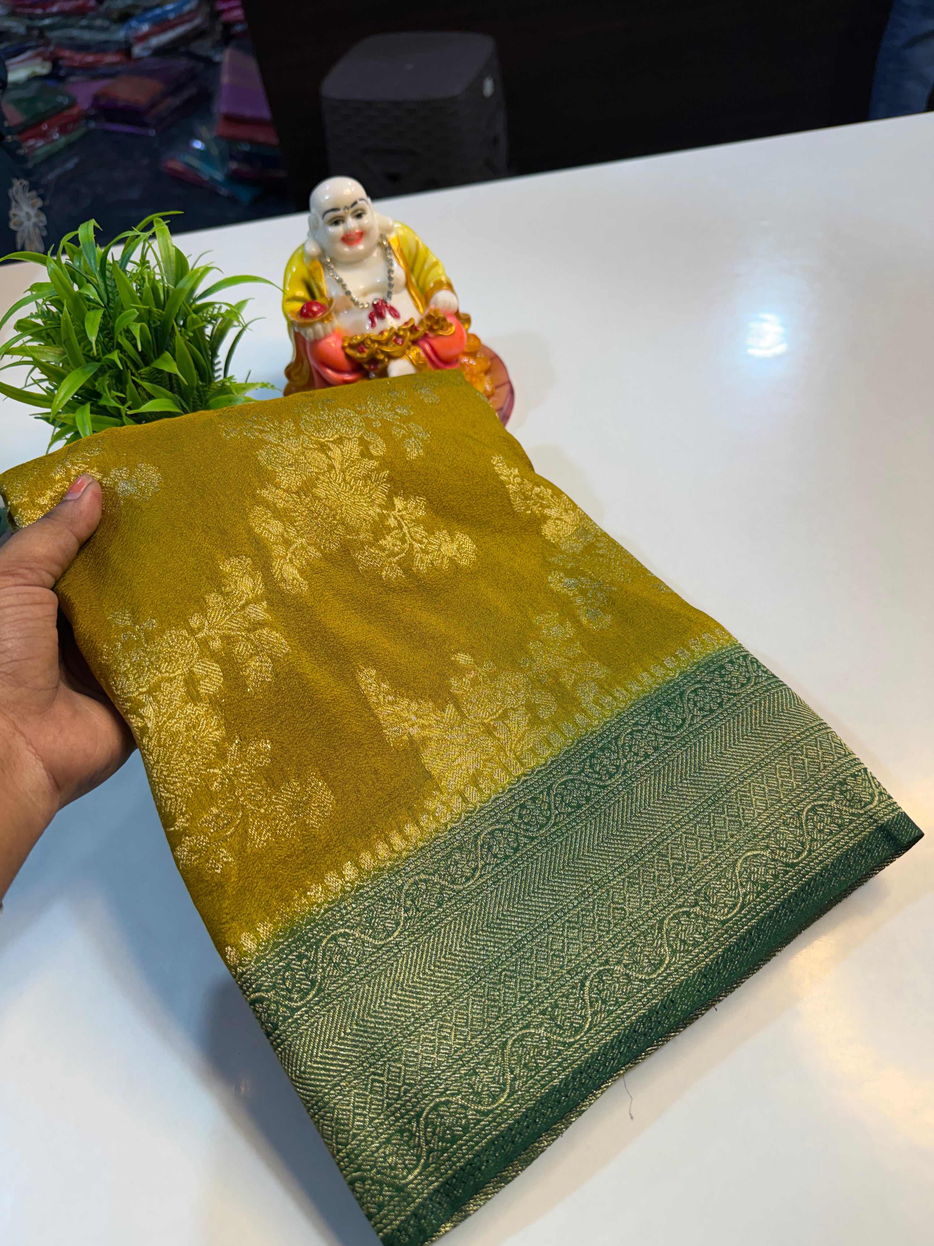 Premium Georgette Saree with Jaal Pattern | Rich Pallu & Butta Blouse…