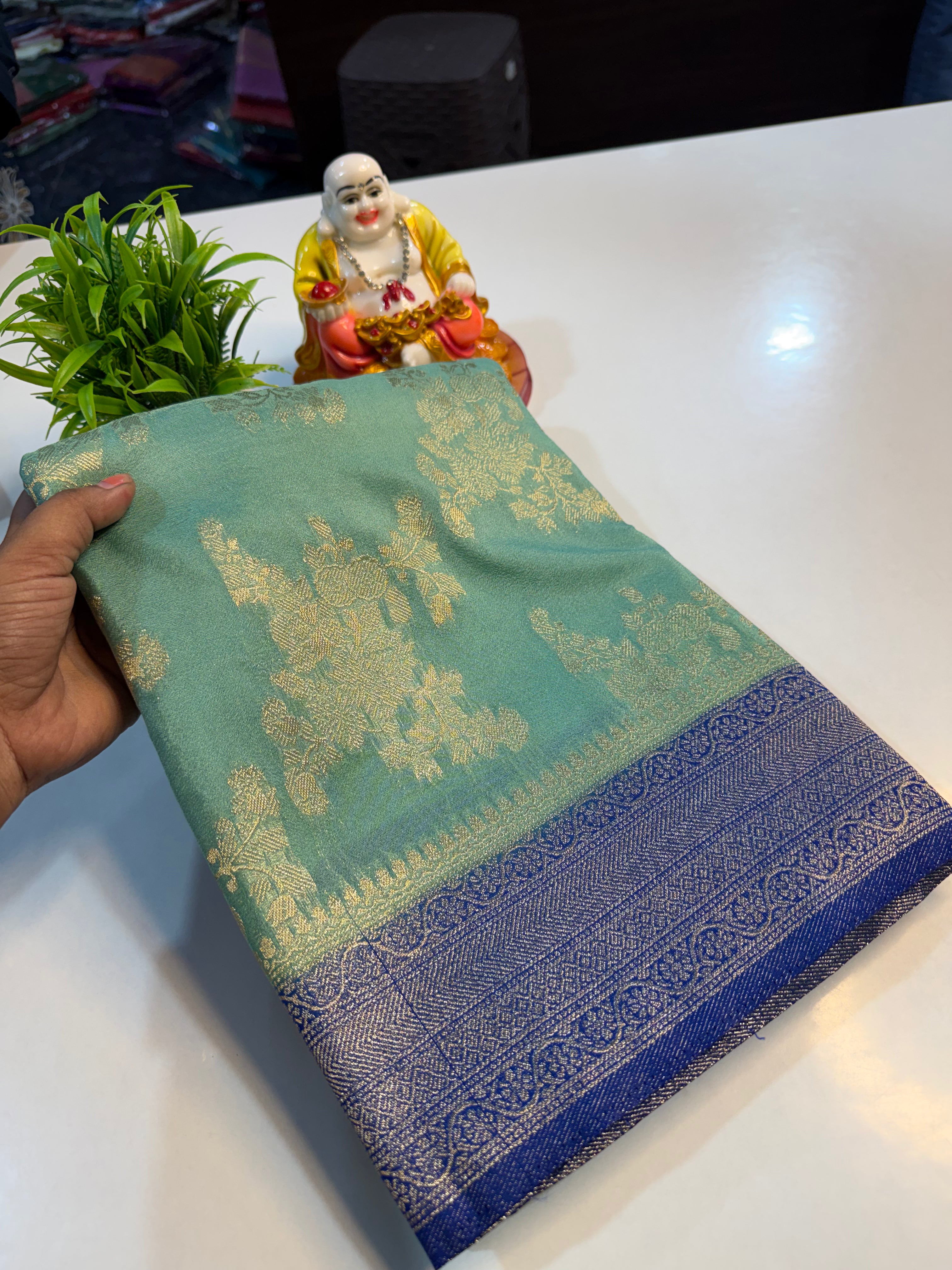 Premium Georgette Saree with Jaal Pattern | Rich Pallu & Butta Blouse…