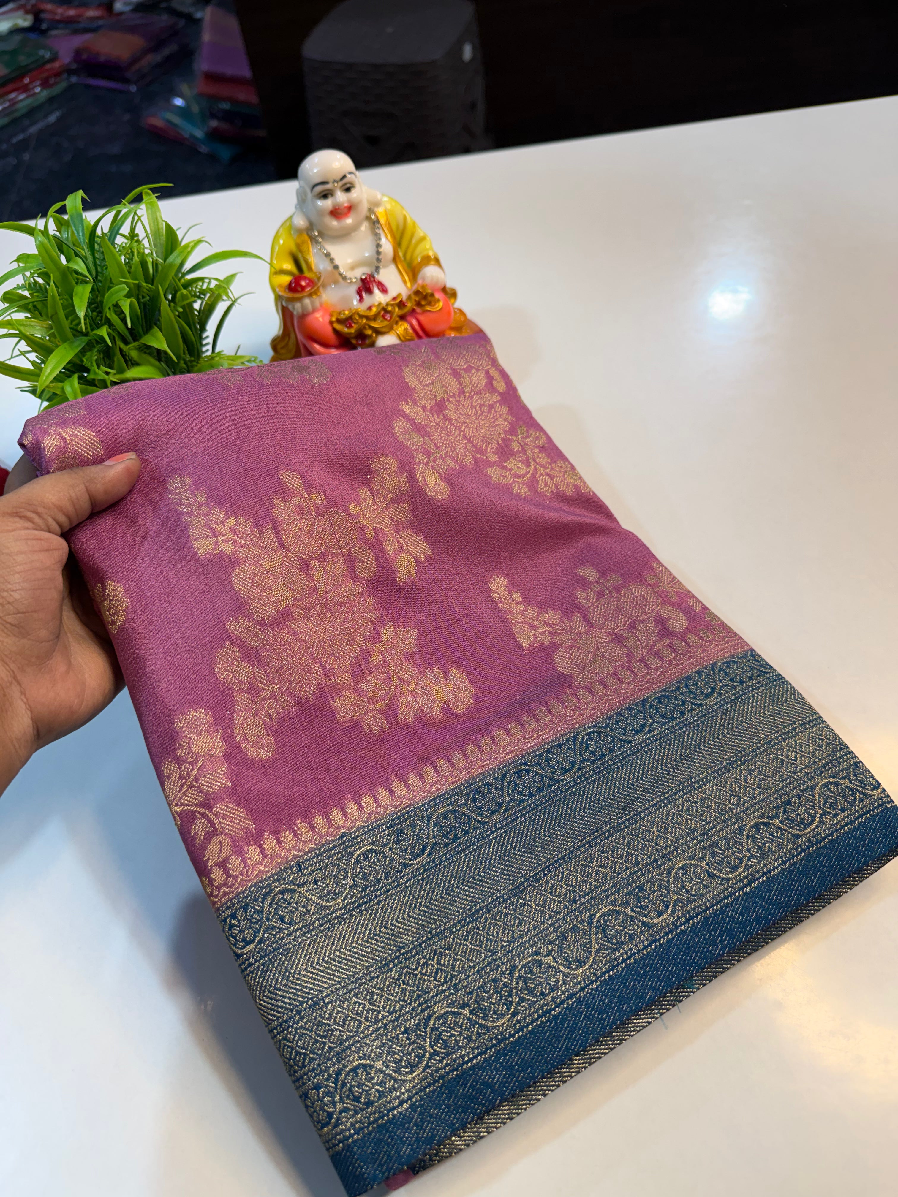 Premium Georgette Saree with Jaal Pattern | Rich Pallu & Butta Blouse…