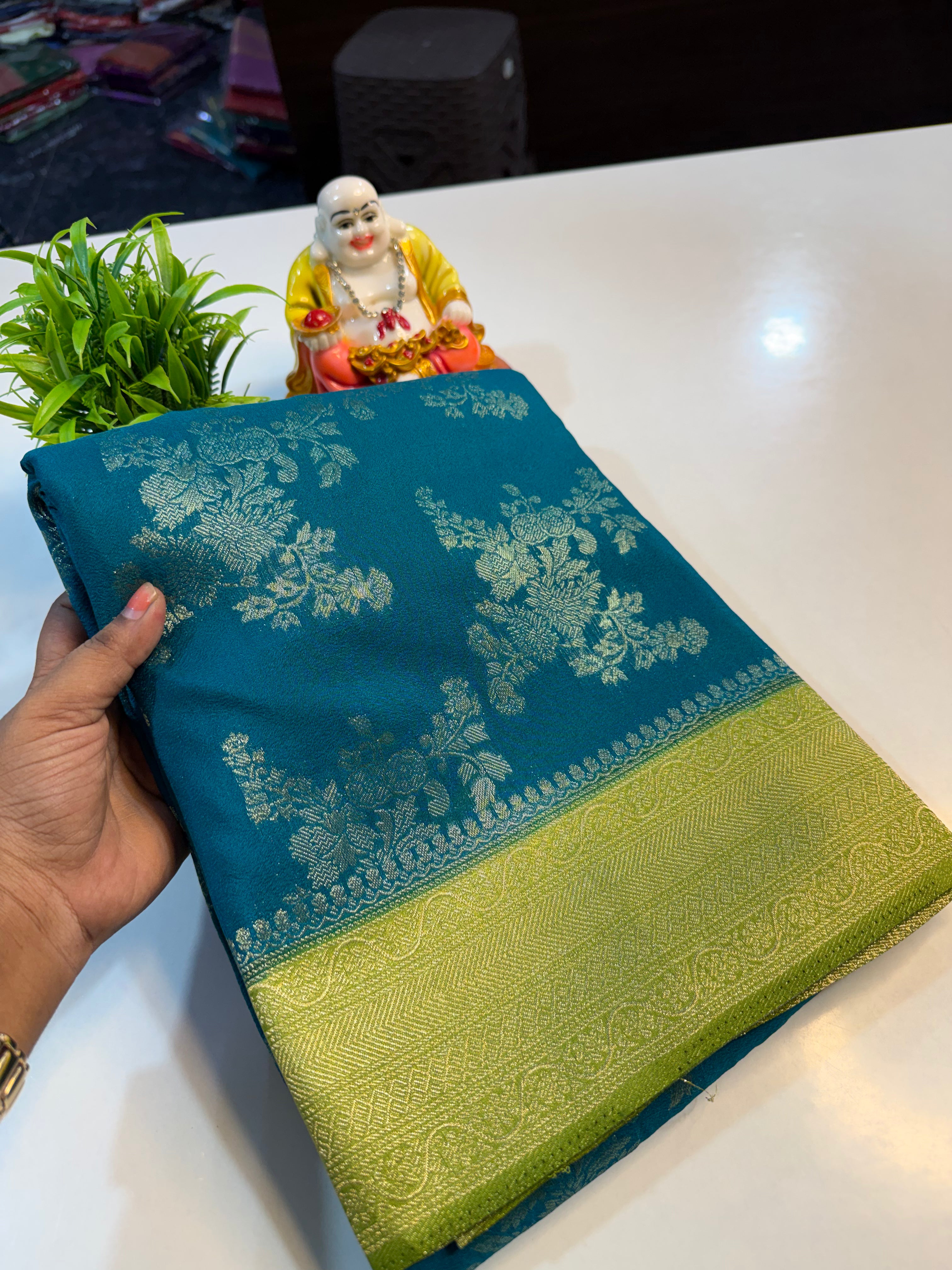 Premium Georgette Saree with Jaal Pattern | Rich Pallu & Butta Blouse…