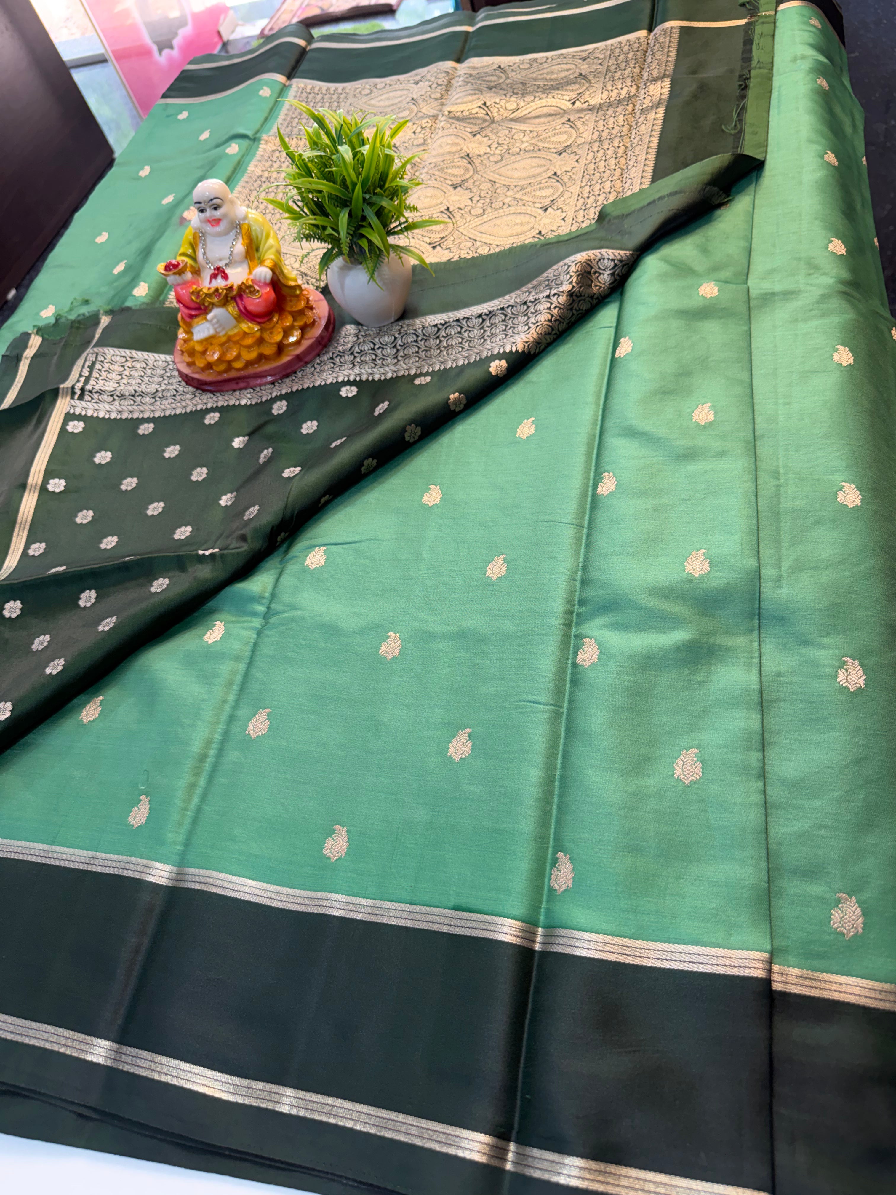 Premium Gajji Silk Saree with Buttas, Rich Pallu & Butta Blouse..