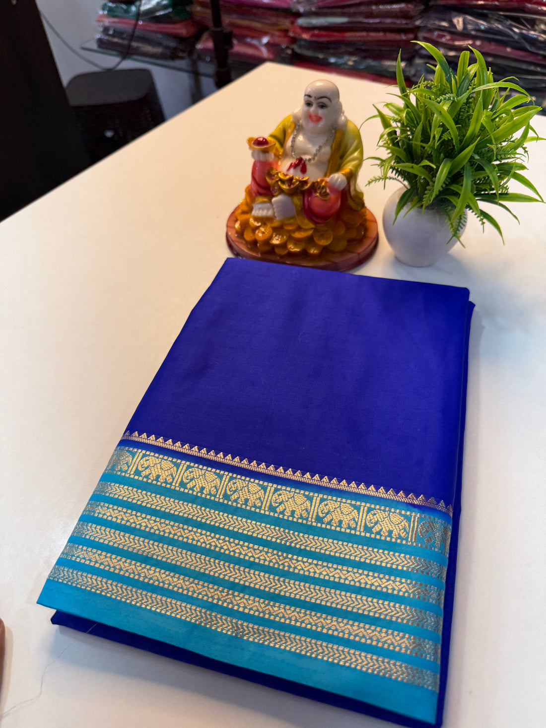 Mysore Crepe Silk Saree with Elephant Border & Chit Pallu…