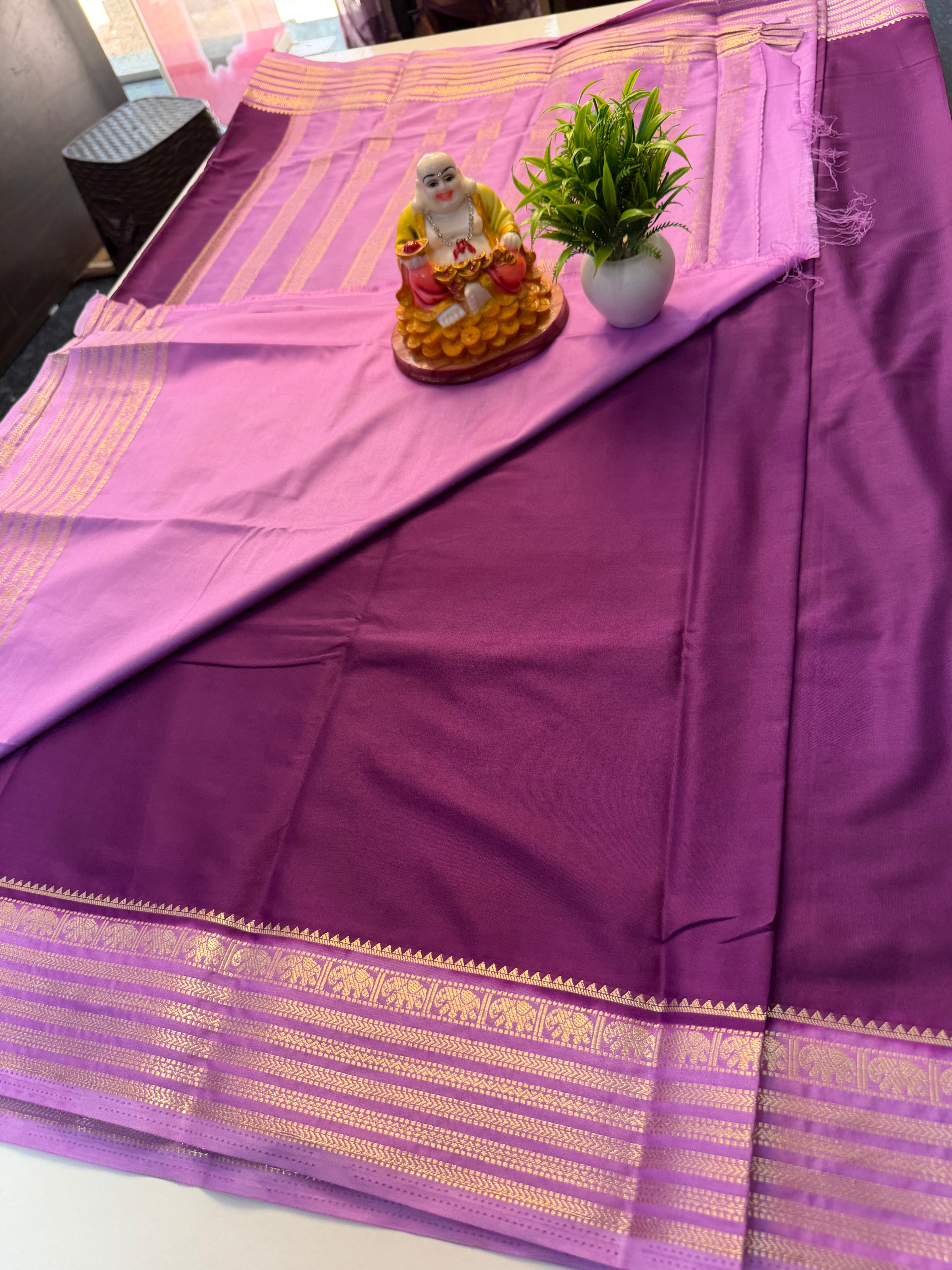 Mysore Crepe Silk Saree with Elephant Border & Chit Pallu…