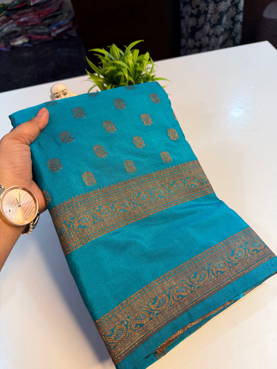 Premium Coco Zari Georgette Saree with Rich Pallu and butta blouse…