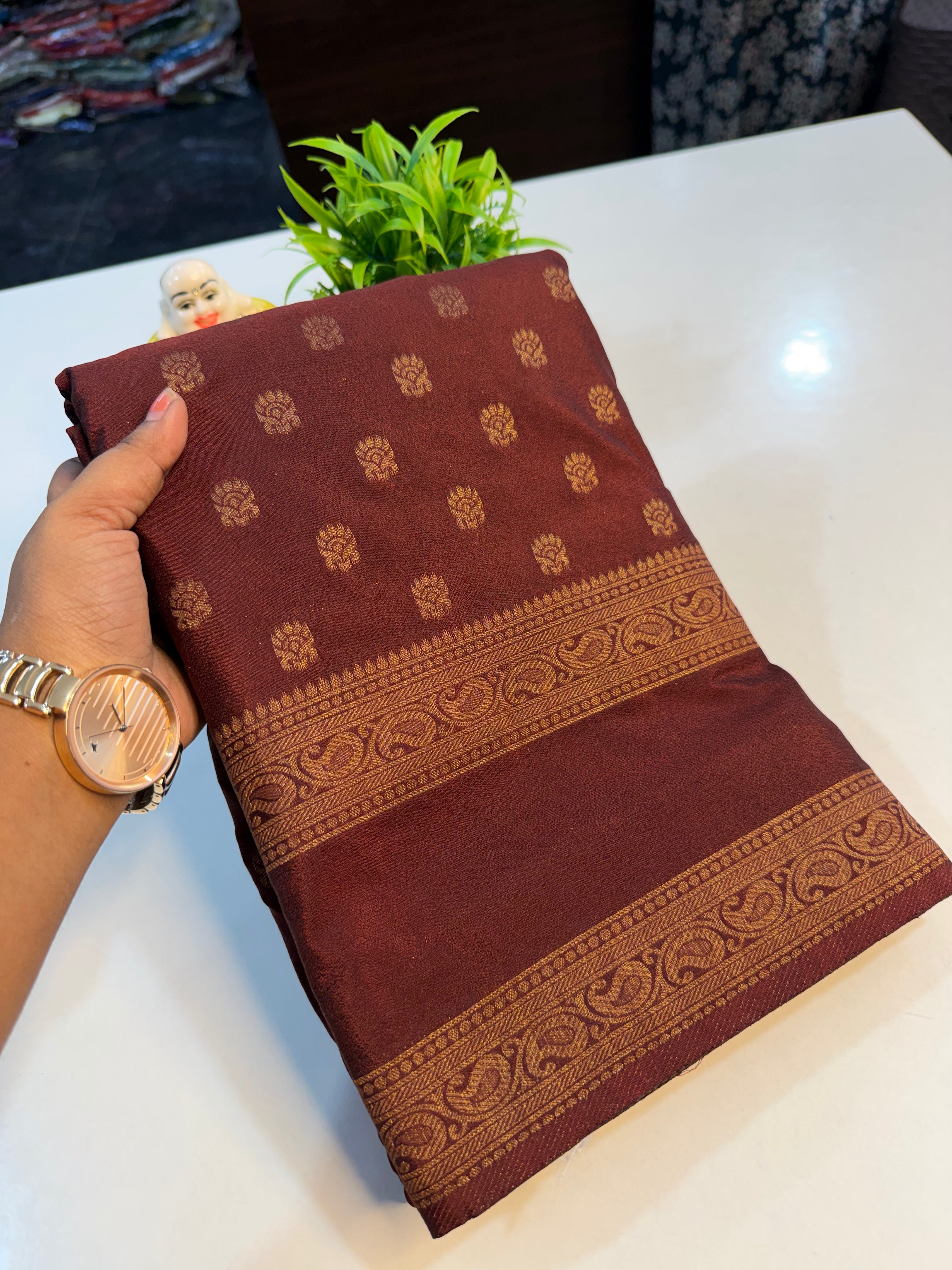 Premium Coco Zari Georgette Saree with Rich Pallu and butta blouse…