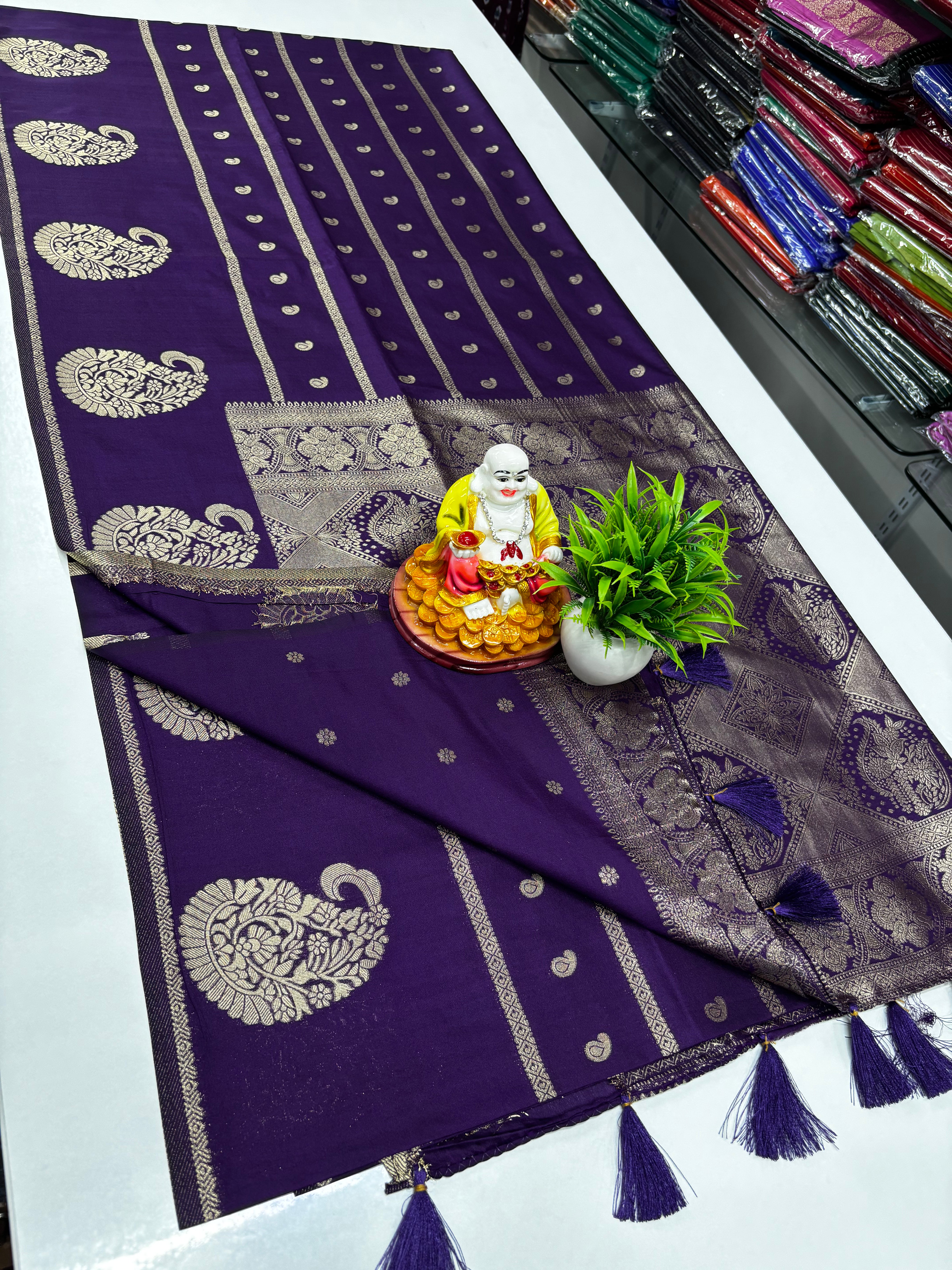 Premium Georgette Saree with Rich Pallu & Butta Blouse