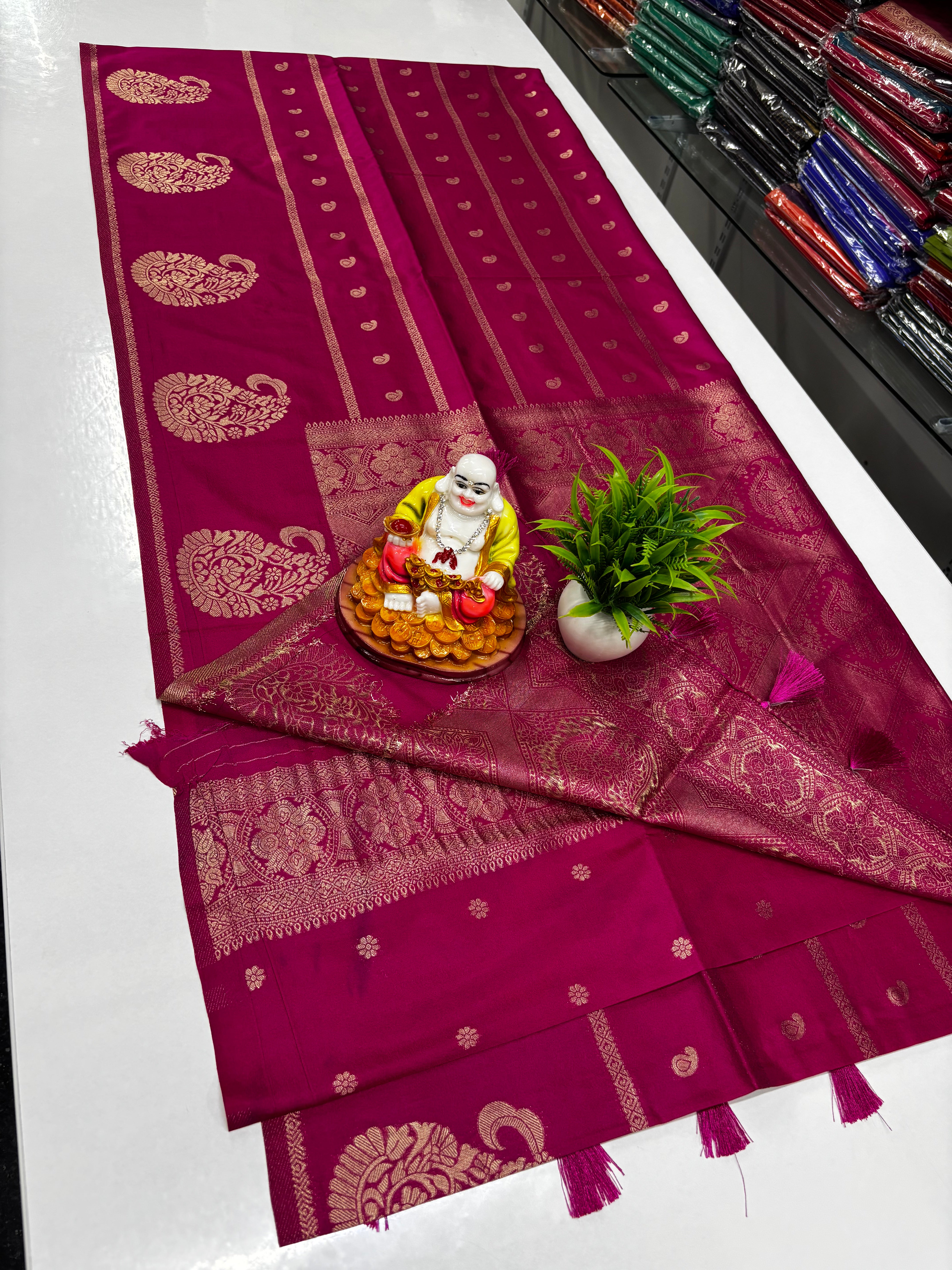 Premium Georgette Saree with Rich Pallu & Butta Blouse