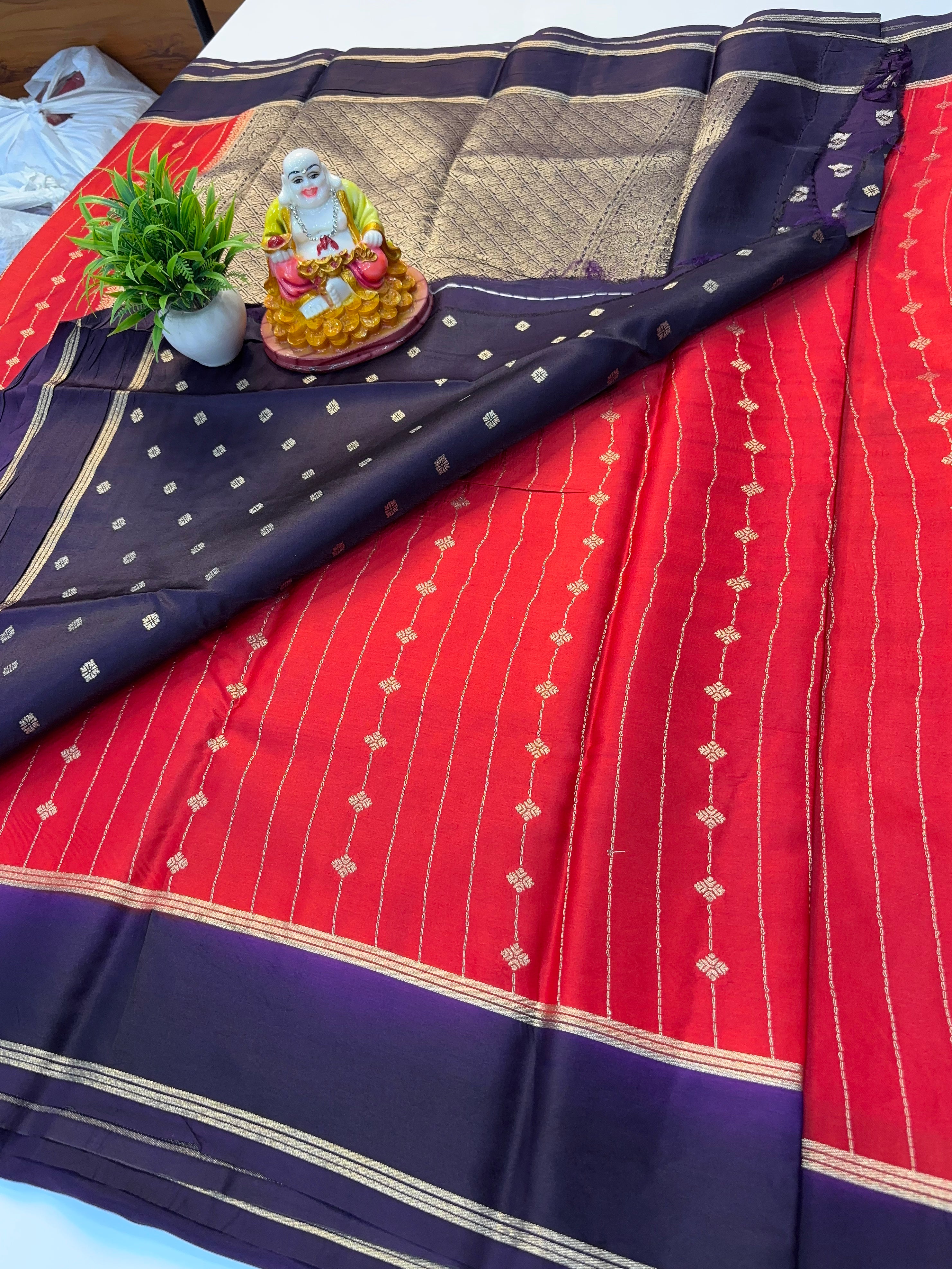 Mysore Crepe Silk Saree with Buttas & Rich Pallu