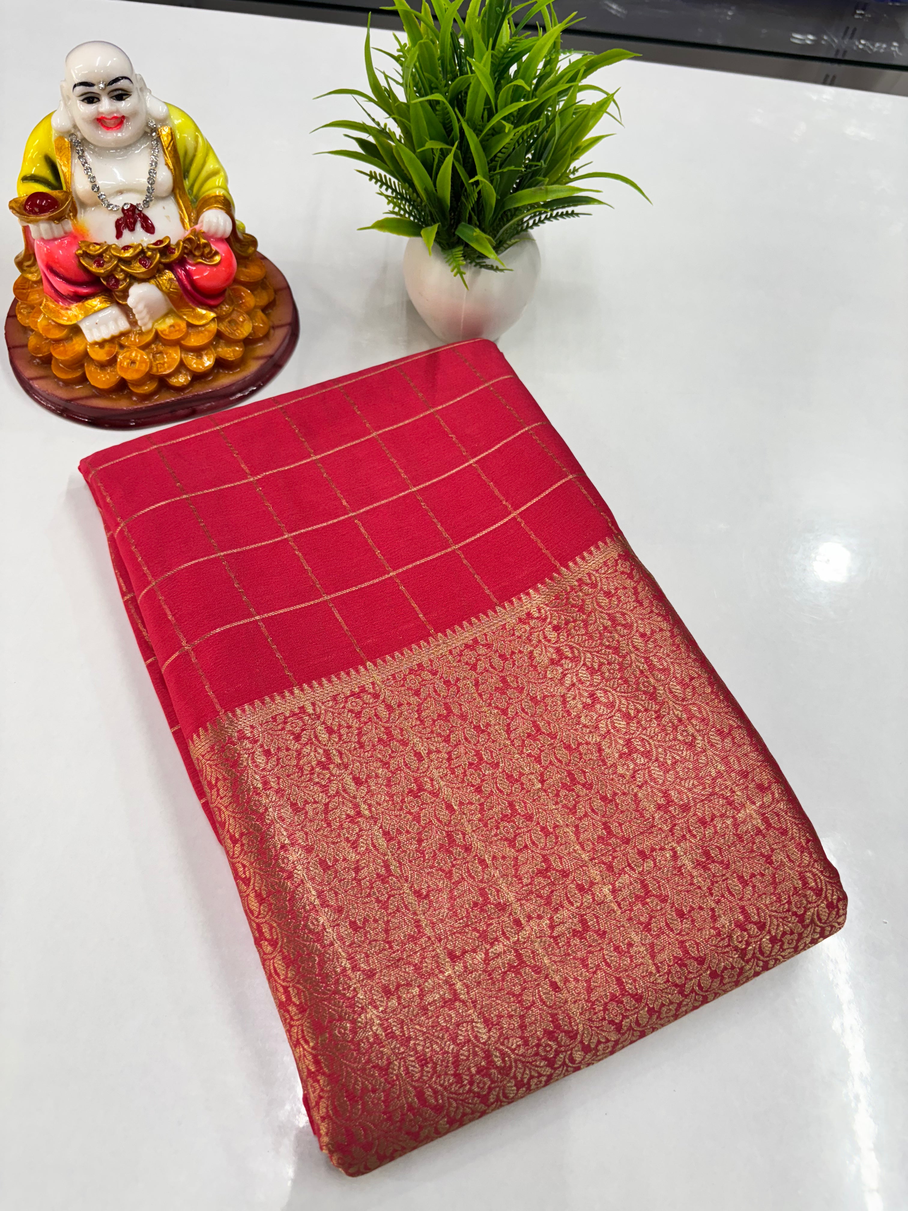 Stylish Chiffon Checks Saree