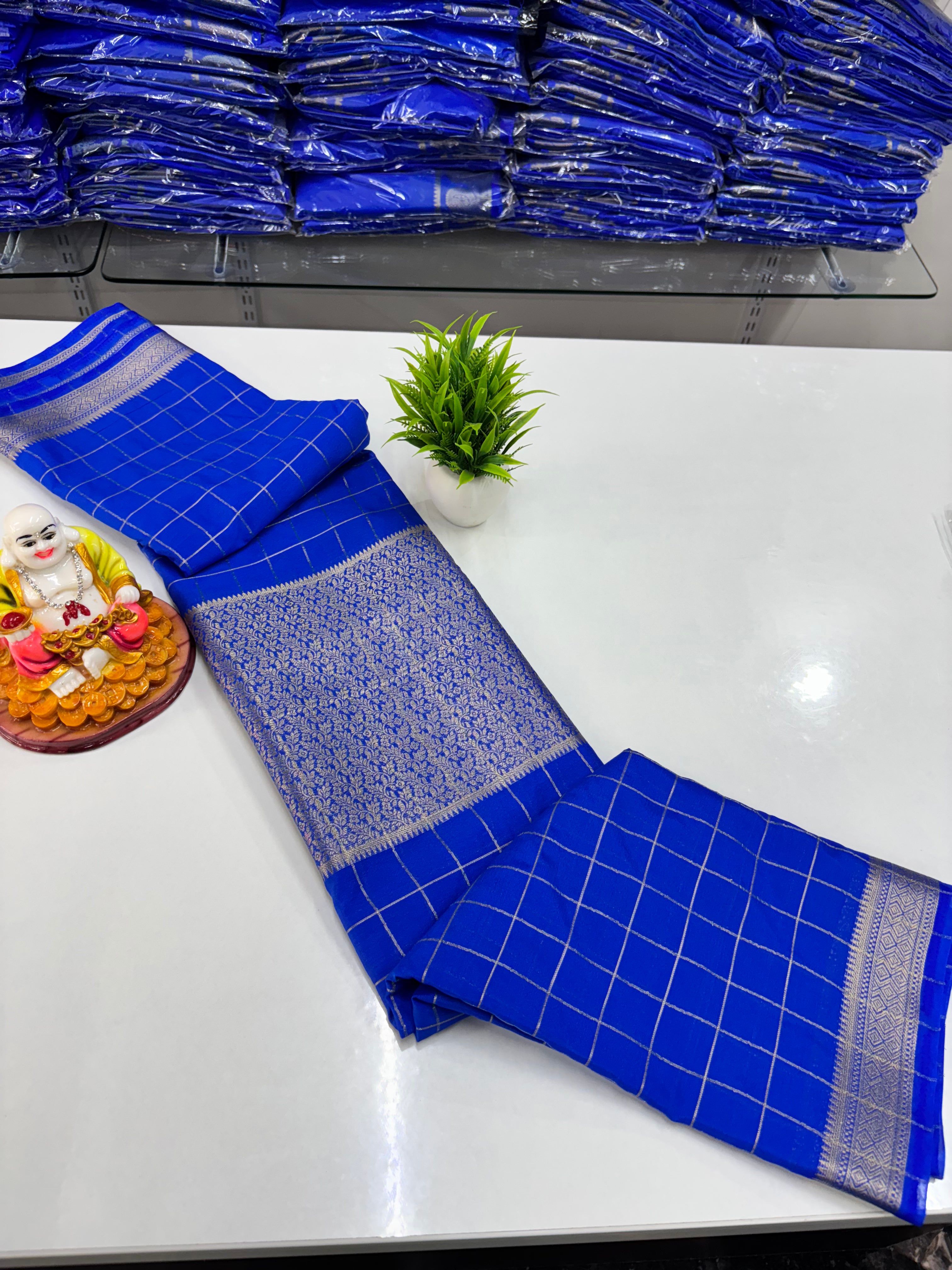 Stylish Chiffon Checks Saree